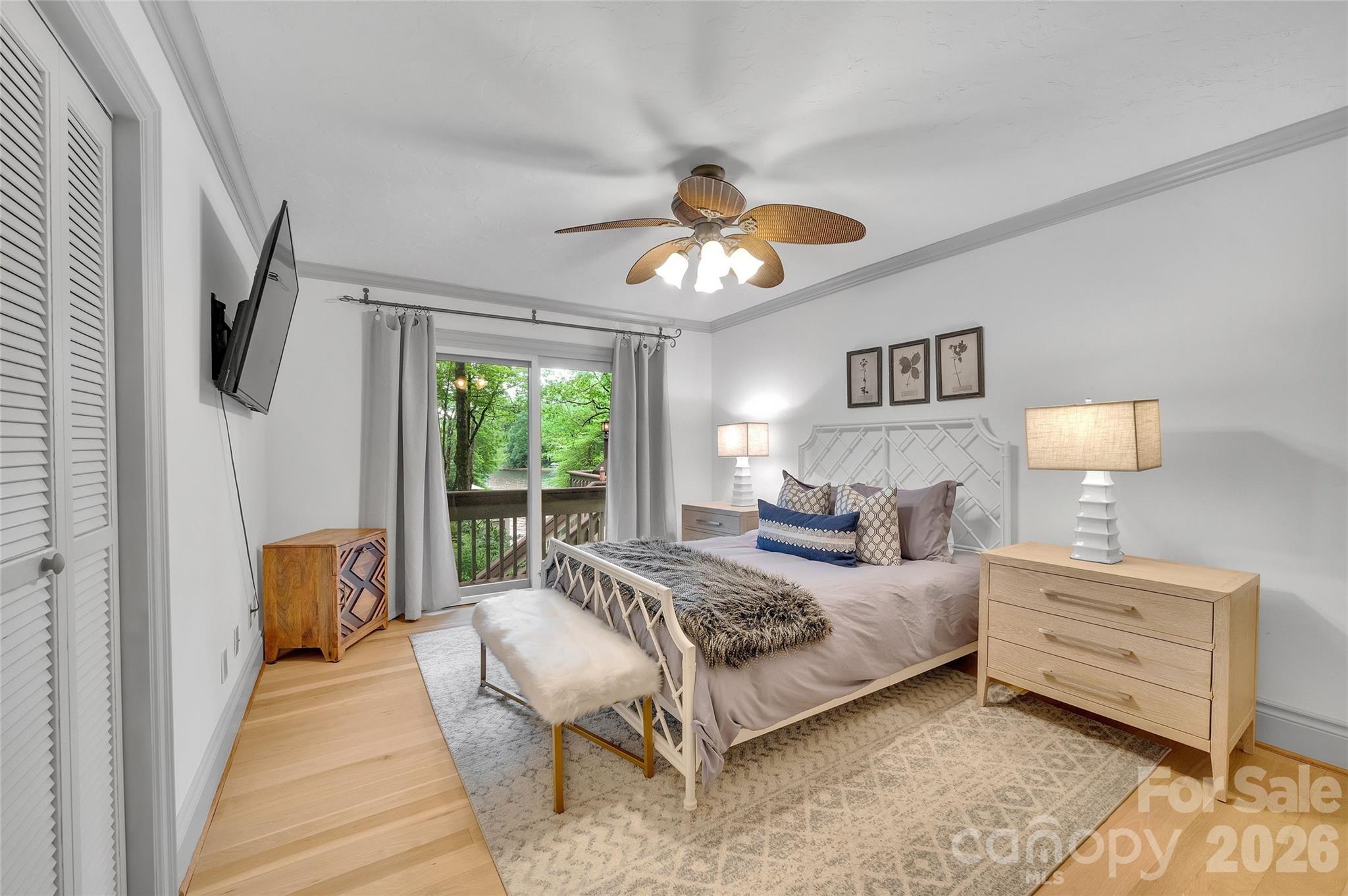 562 West Club Boulevard — Lake Toxaway