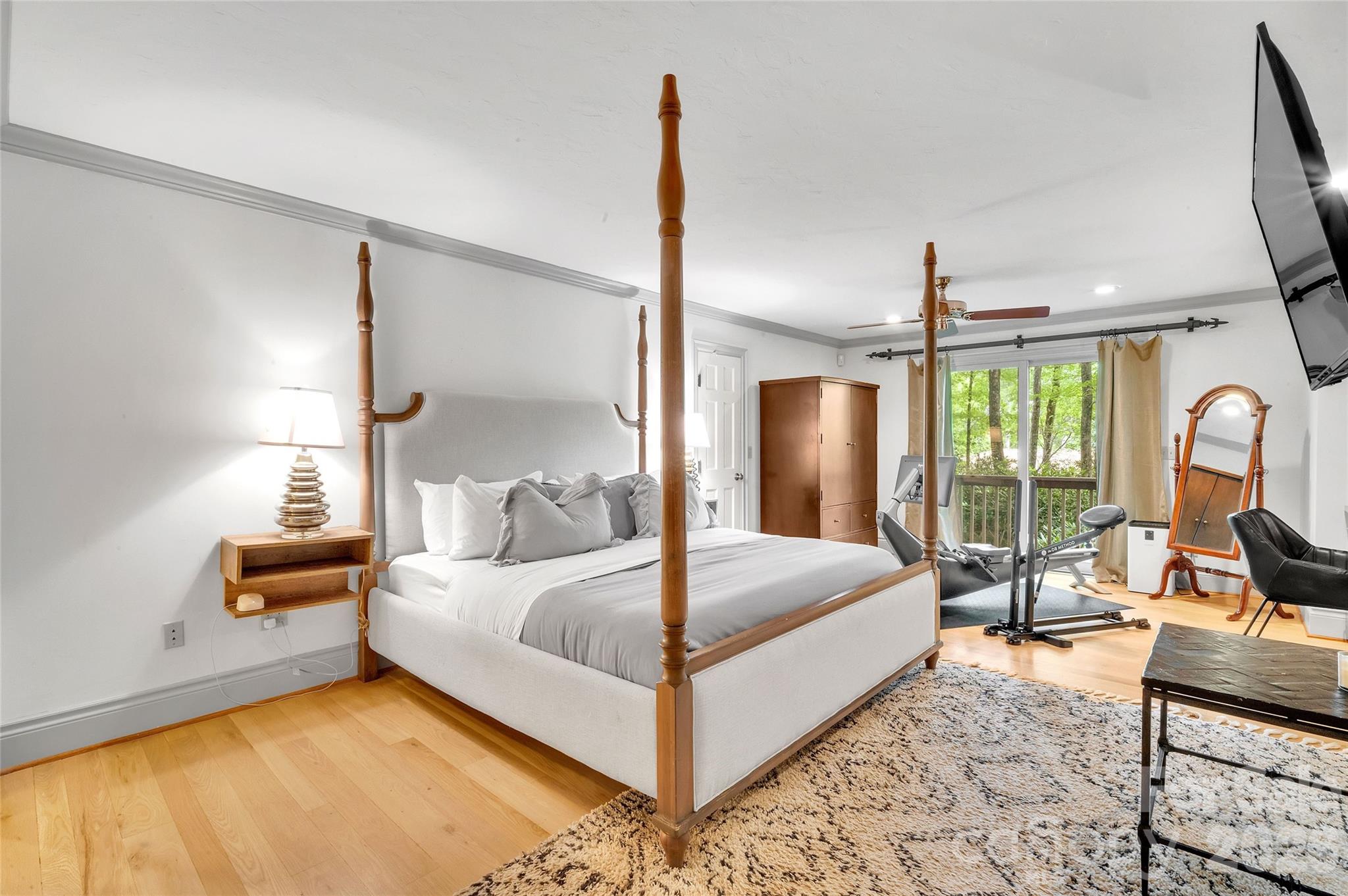 562 West Club Boulevard — Lake Toxaway