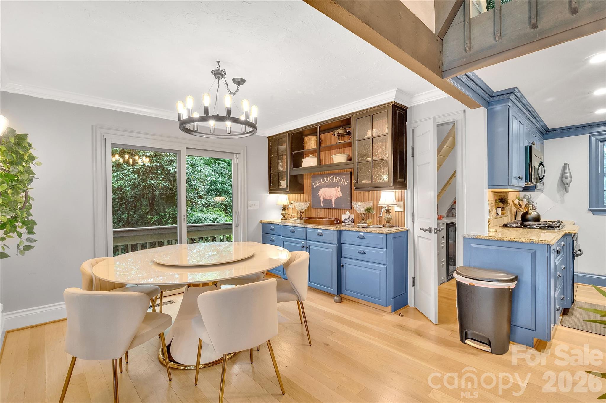 562 West Club Boulevard — Lake Toxaway