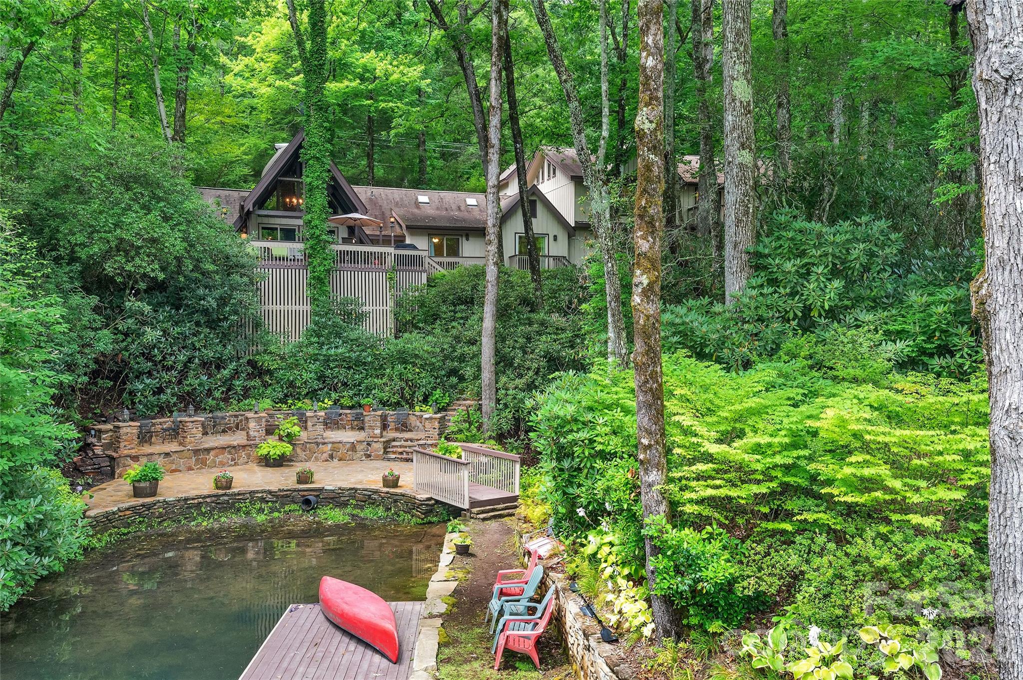 562 West Club Boulevard — Lake Toxaway