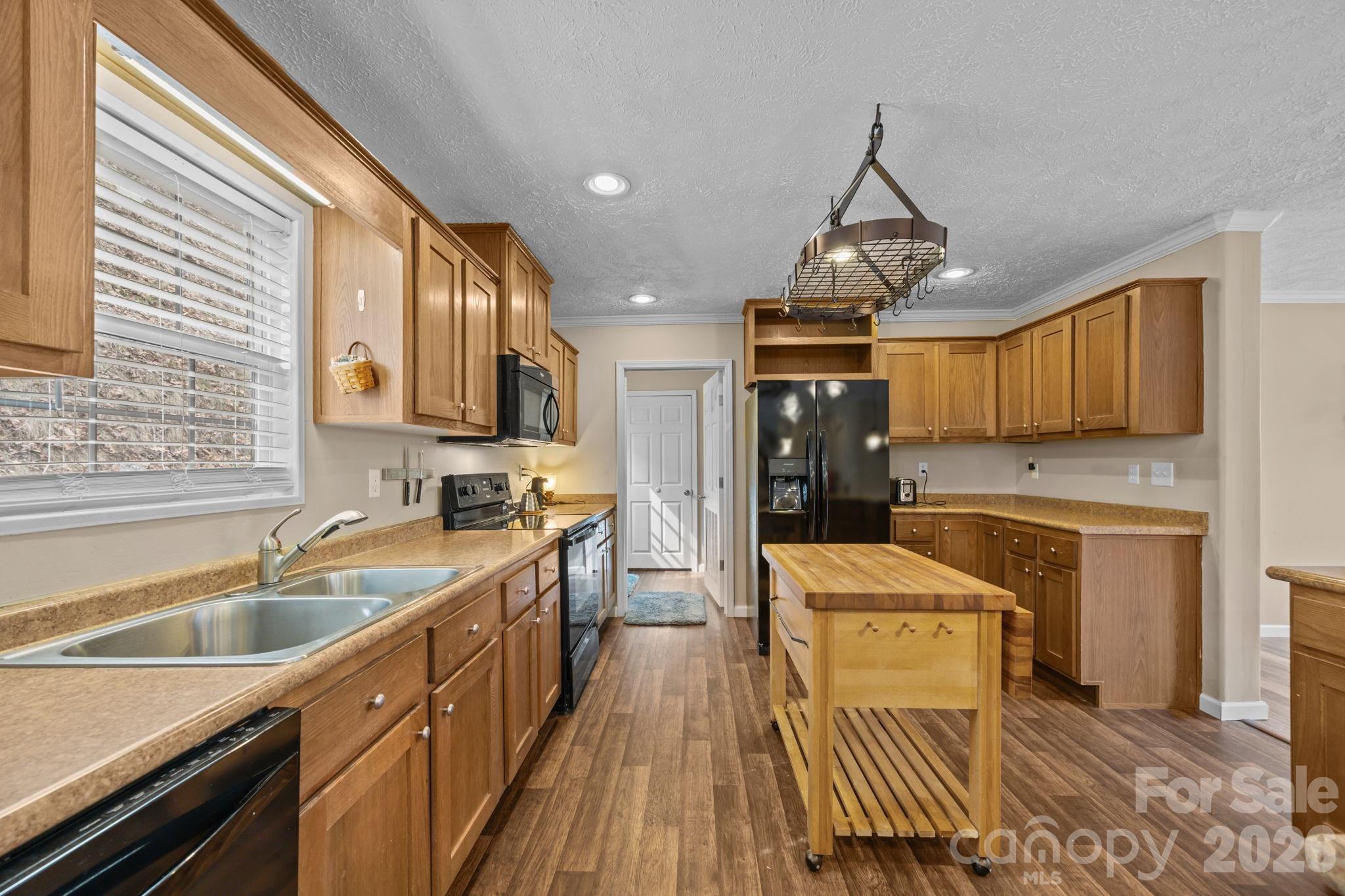 193 Tipstill Cove — Waynesville