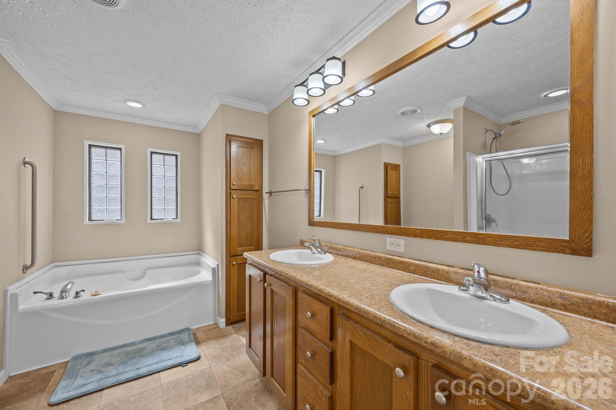 193 Tipstill Cove — Waynesville