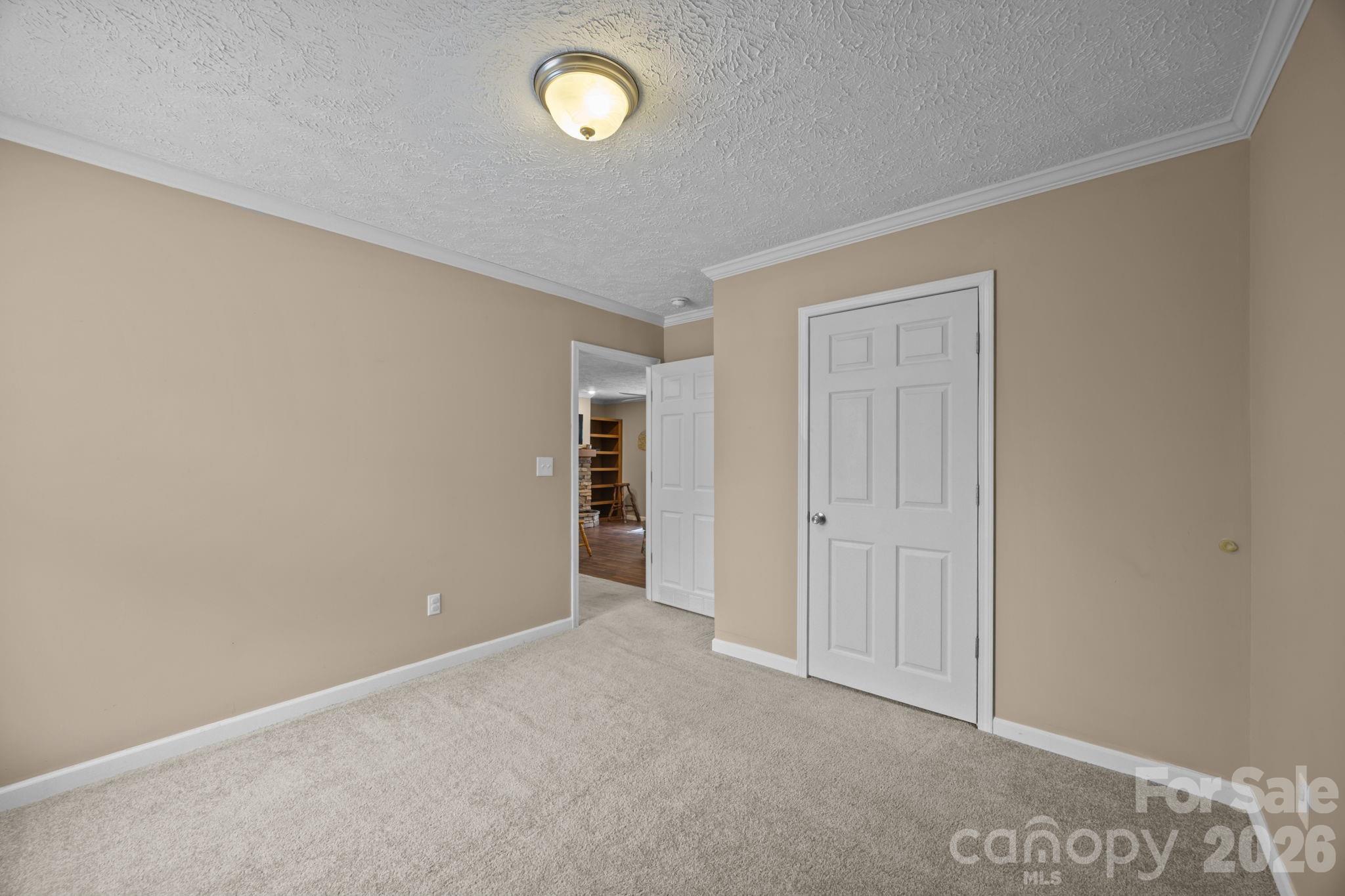 193 Tipstill Cove — Waynesville