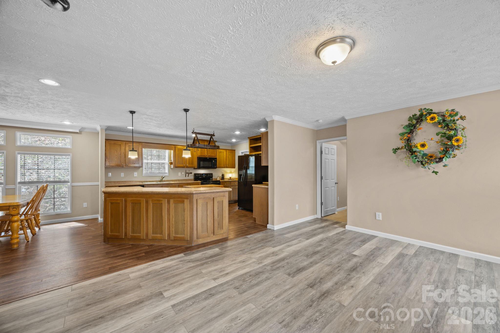 193 Tipstill Cove — Waynesville