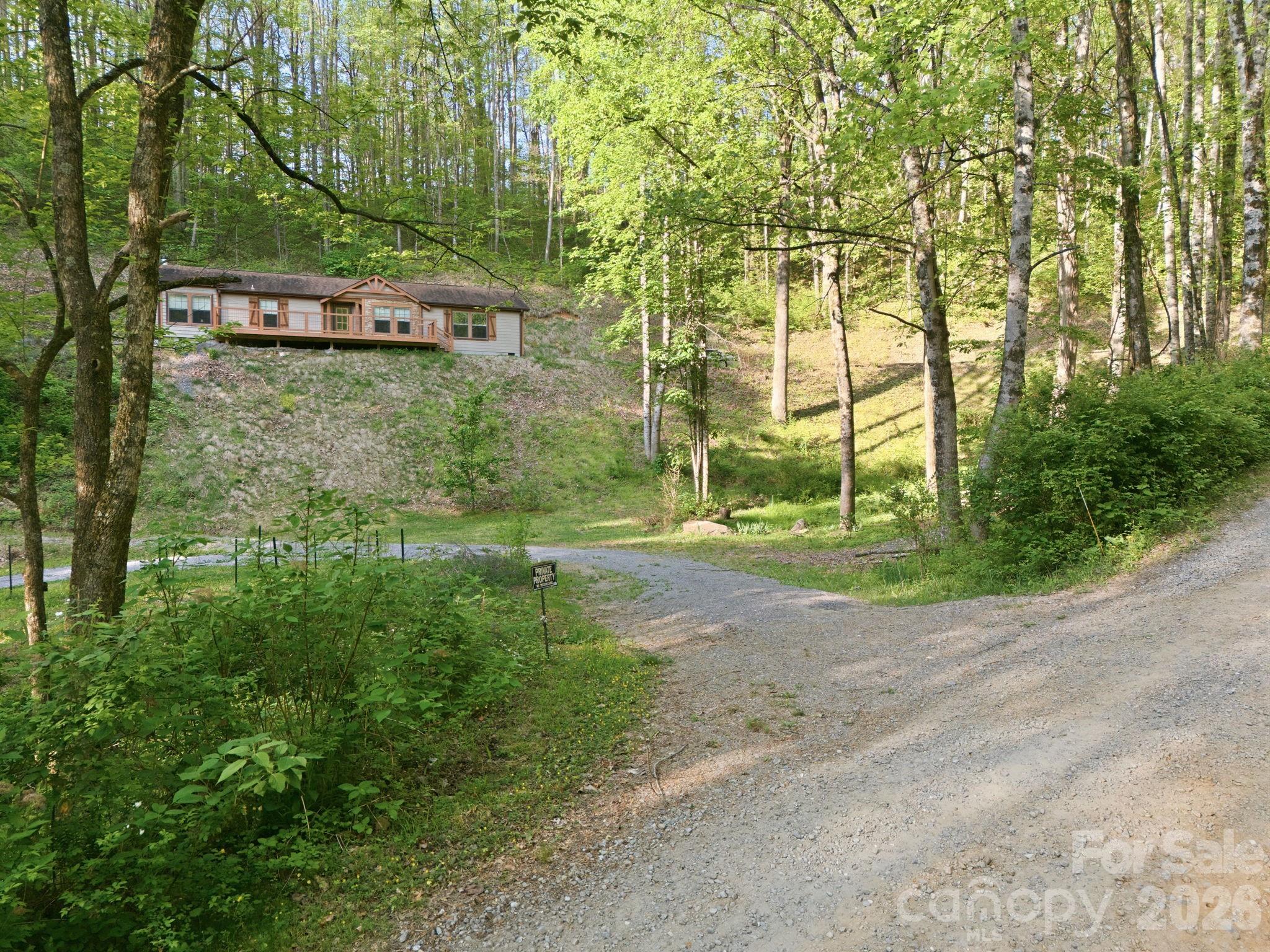 193 Tipstill Cove — Waynesville