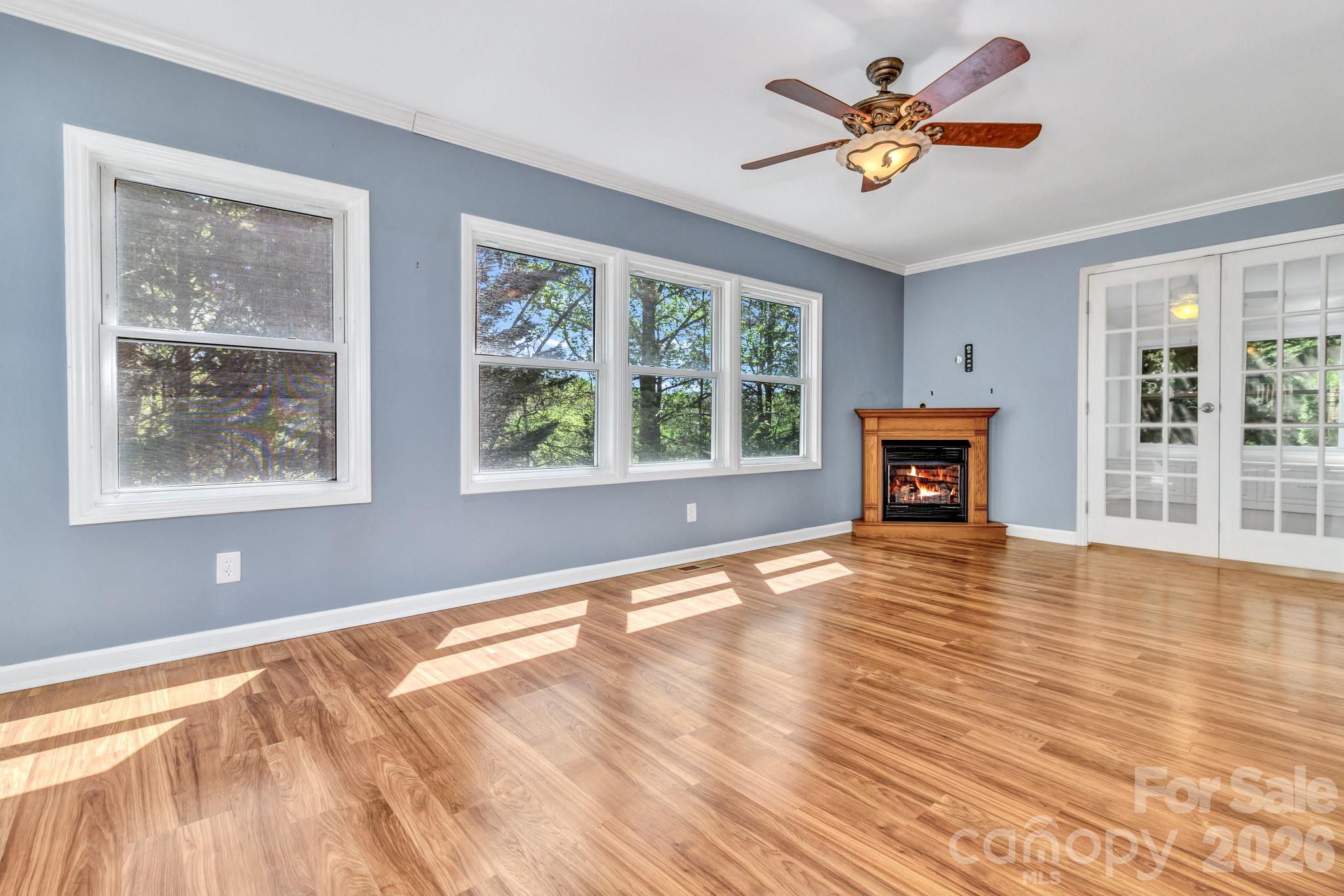405 Deerfield Court — Hendersonville