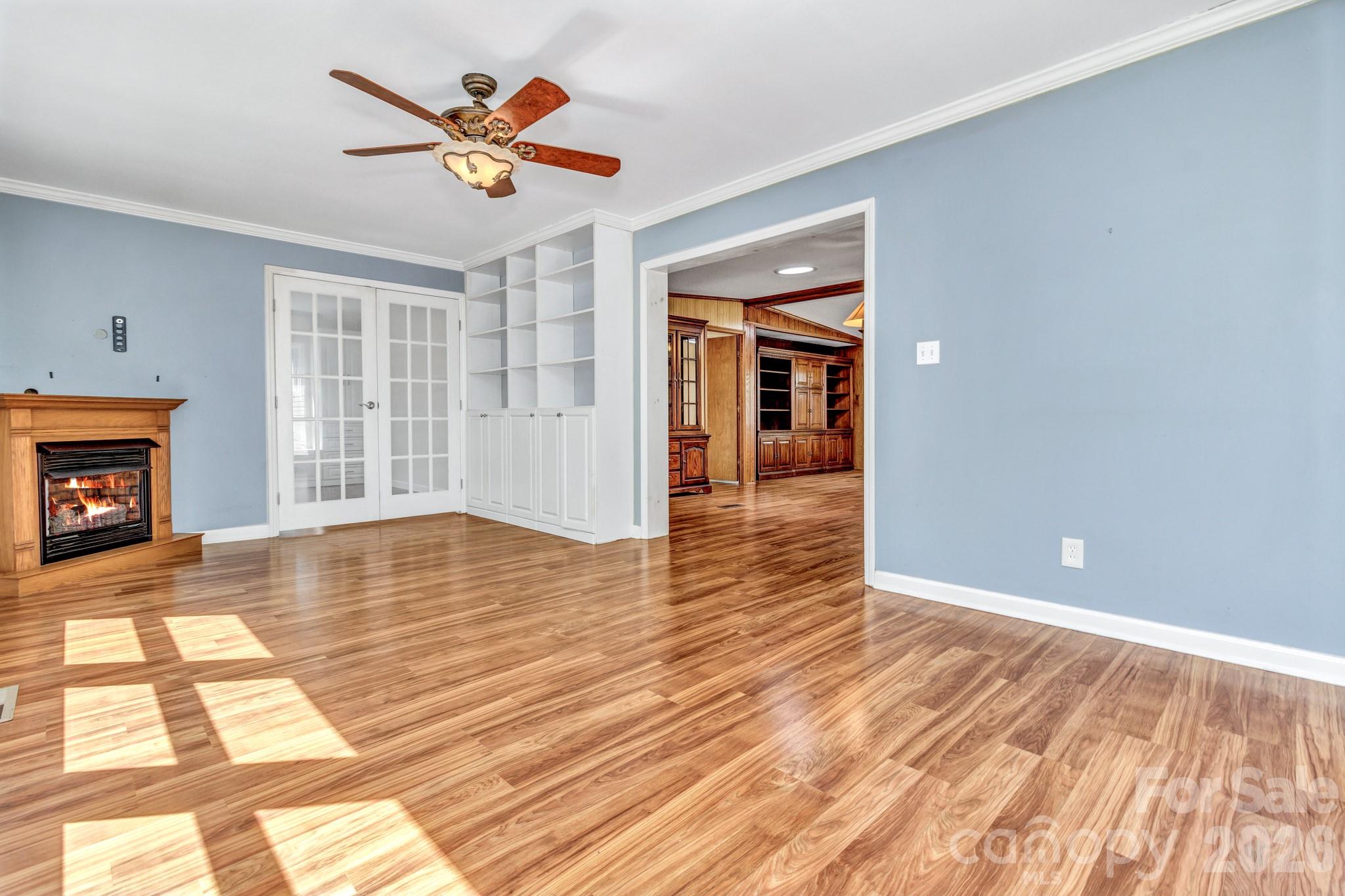405 Deerfield Court — Hendersonville