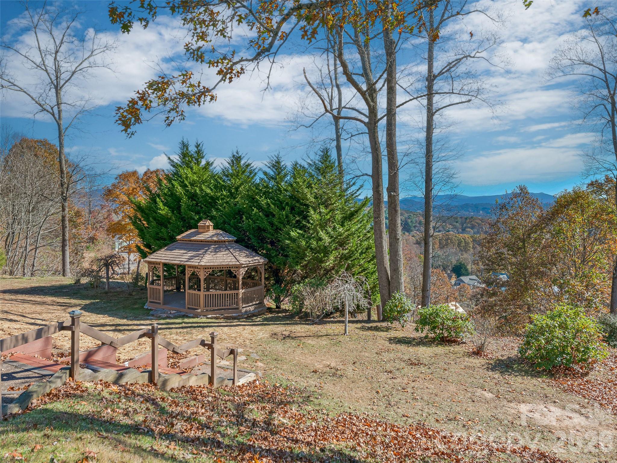 4 Chimney Crest Drive #F — Asheville
