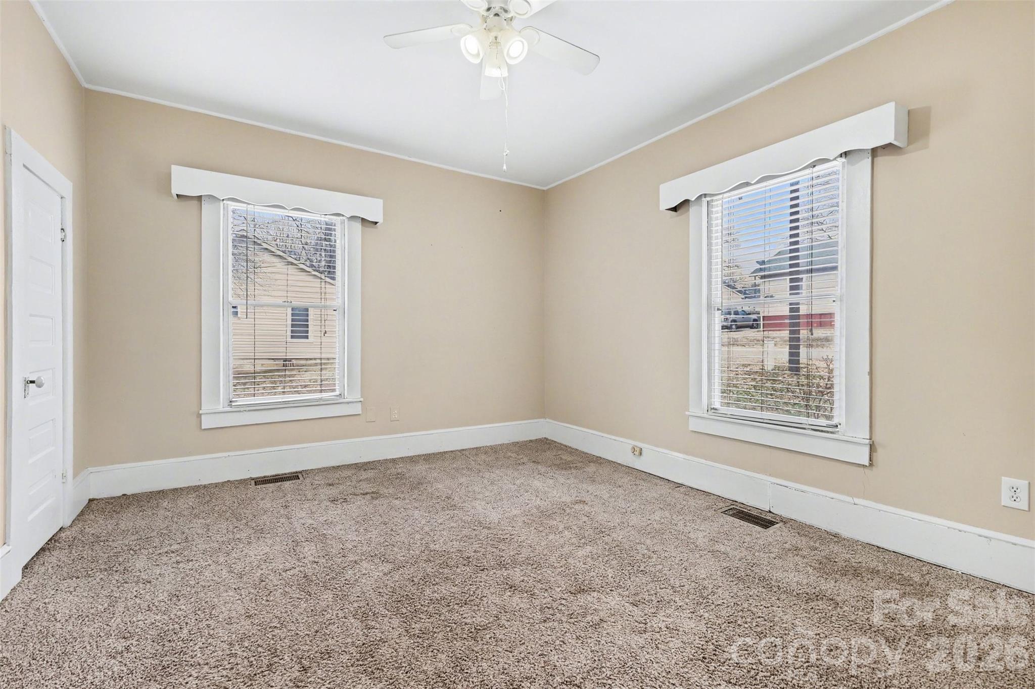 214 Wood Street — Mount Holly