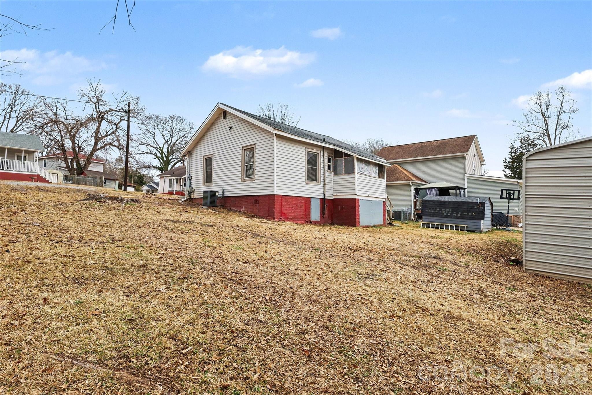 214 Wood Street — Mount Holly