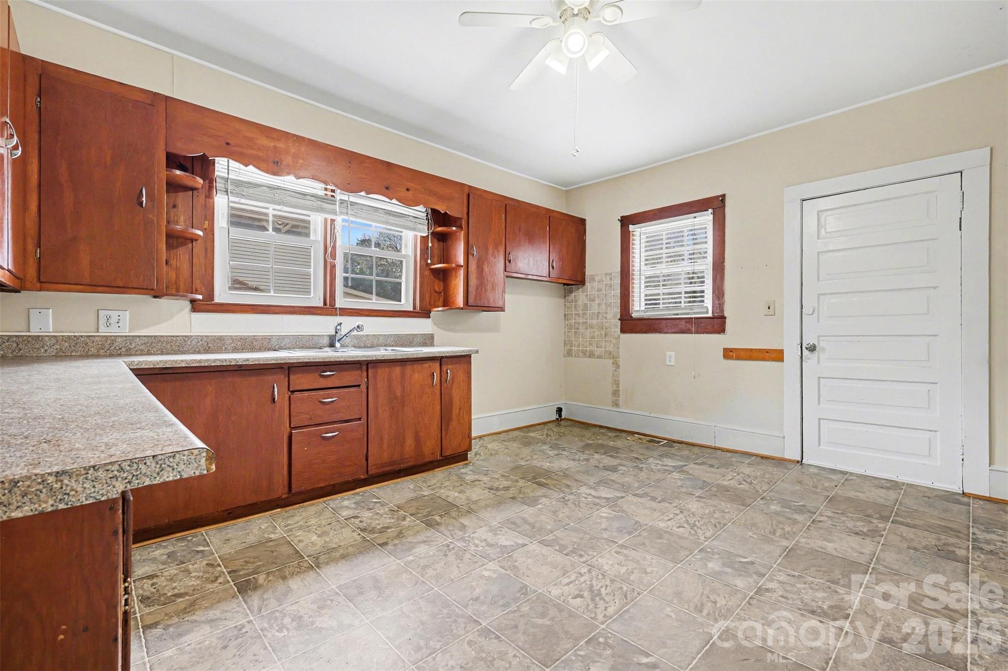 214 Wood Street — Mount Holly