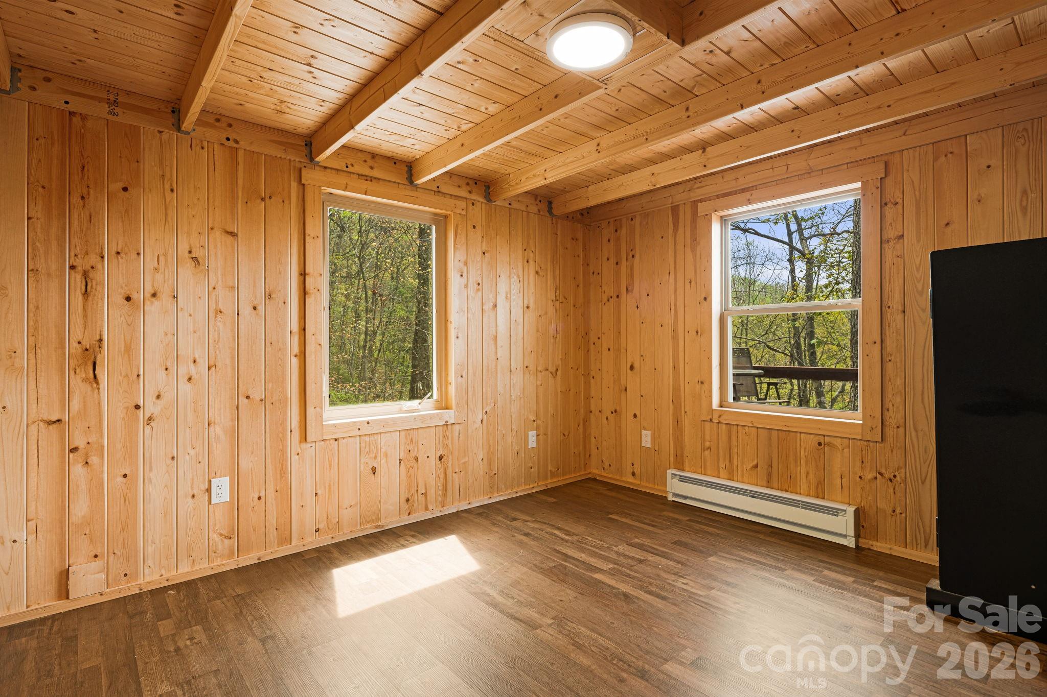 120 Wilderness Drive — Weaverville