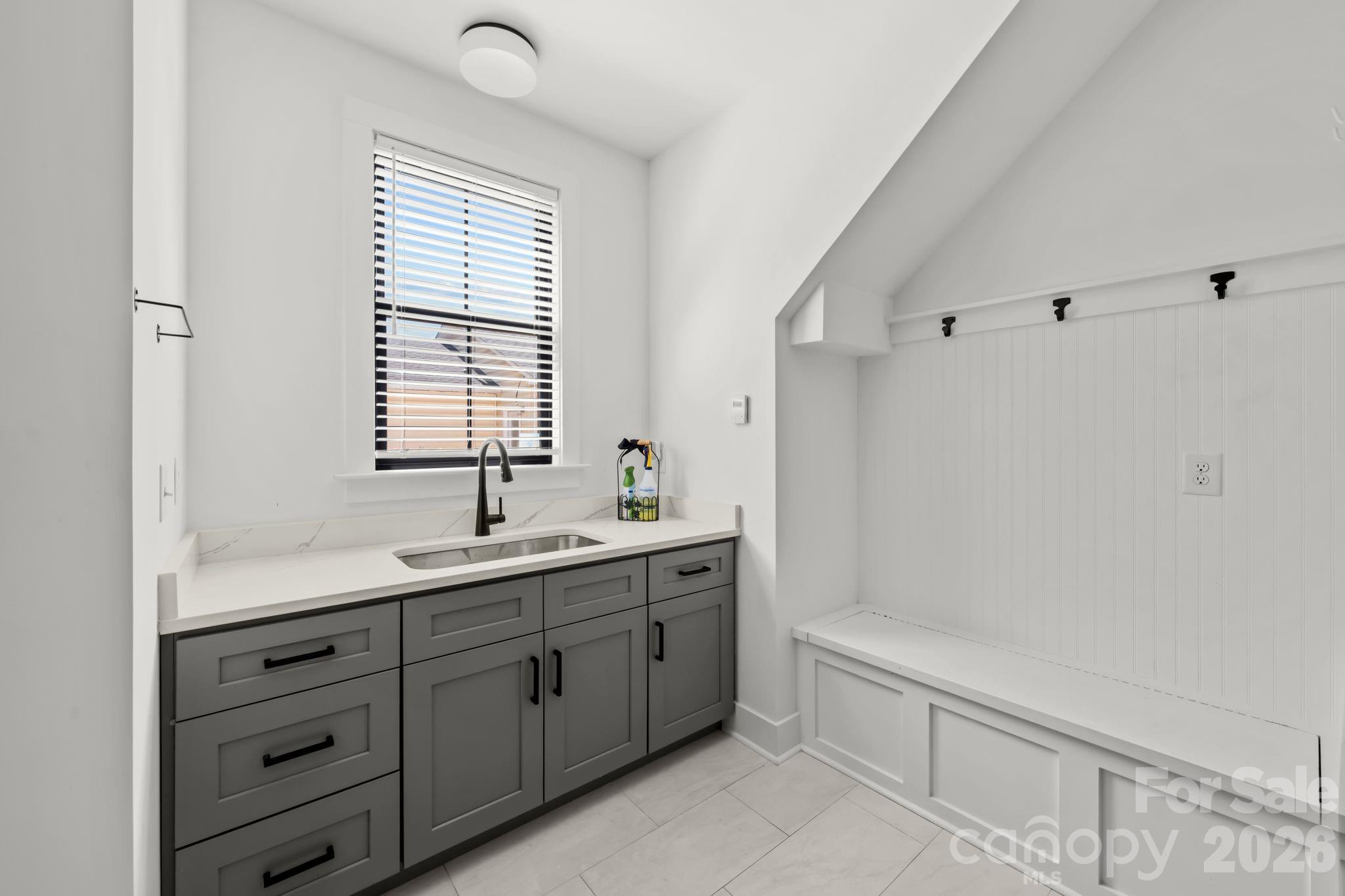 1408 N Caldwell Street — Charlotte