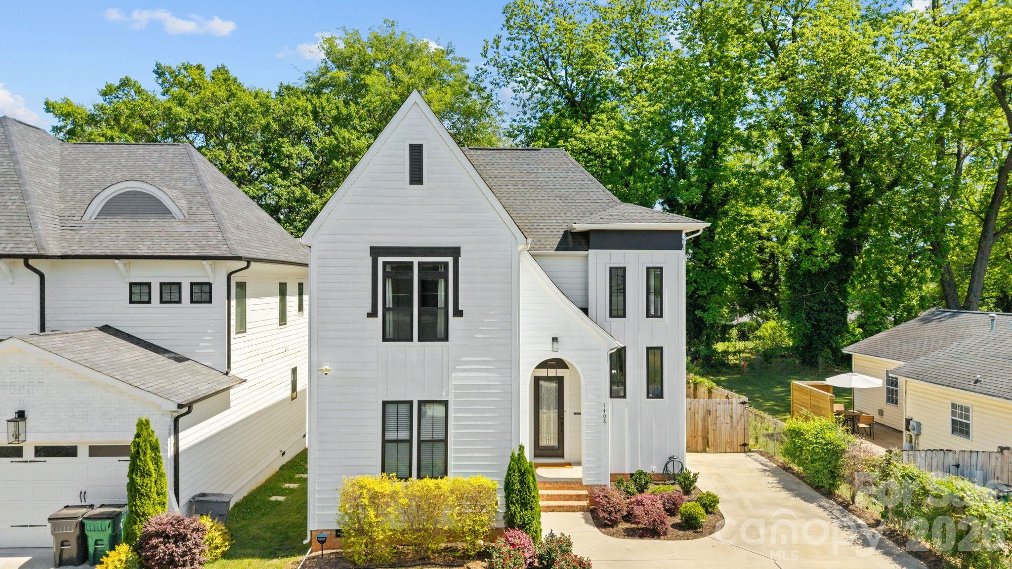 1408 N Caldwell Street — Charlotte