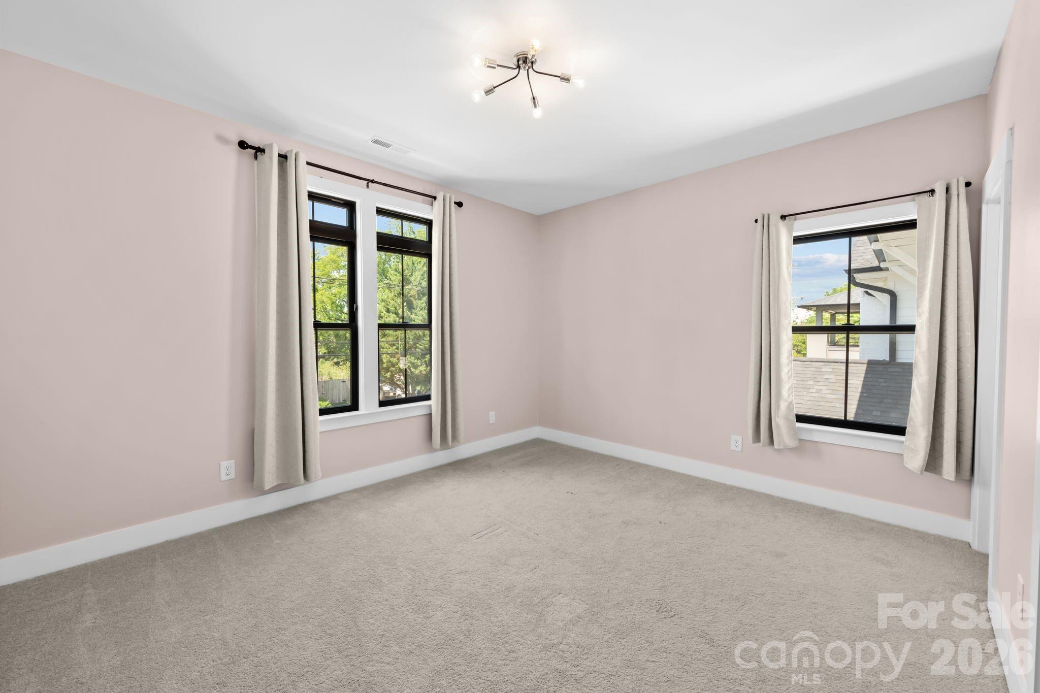 1408 N Caldwell Street — Charlotte