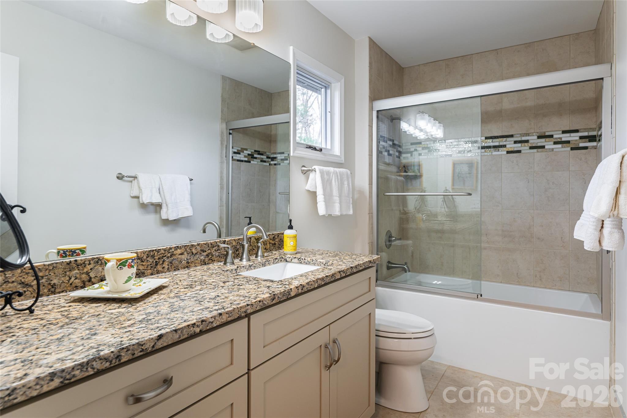 168 Skyview Circle — Asheville