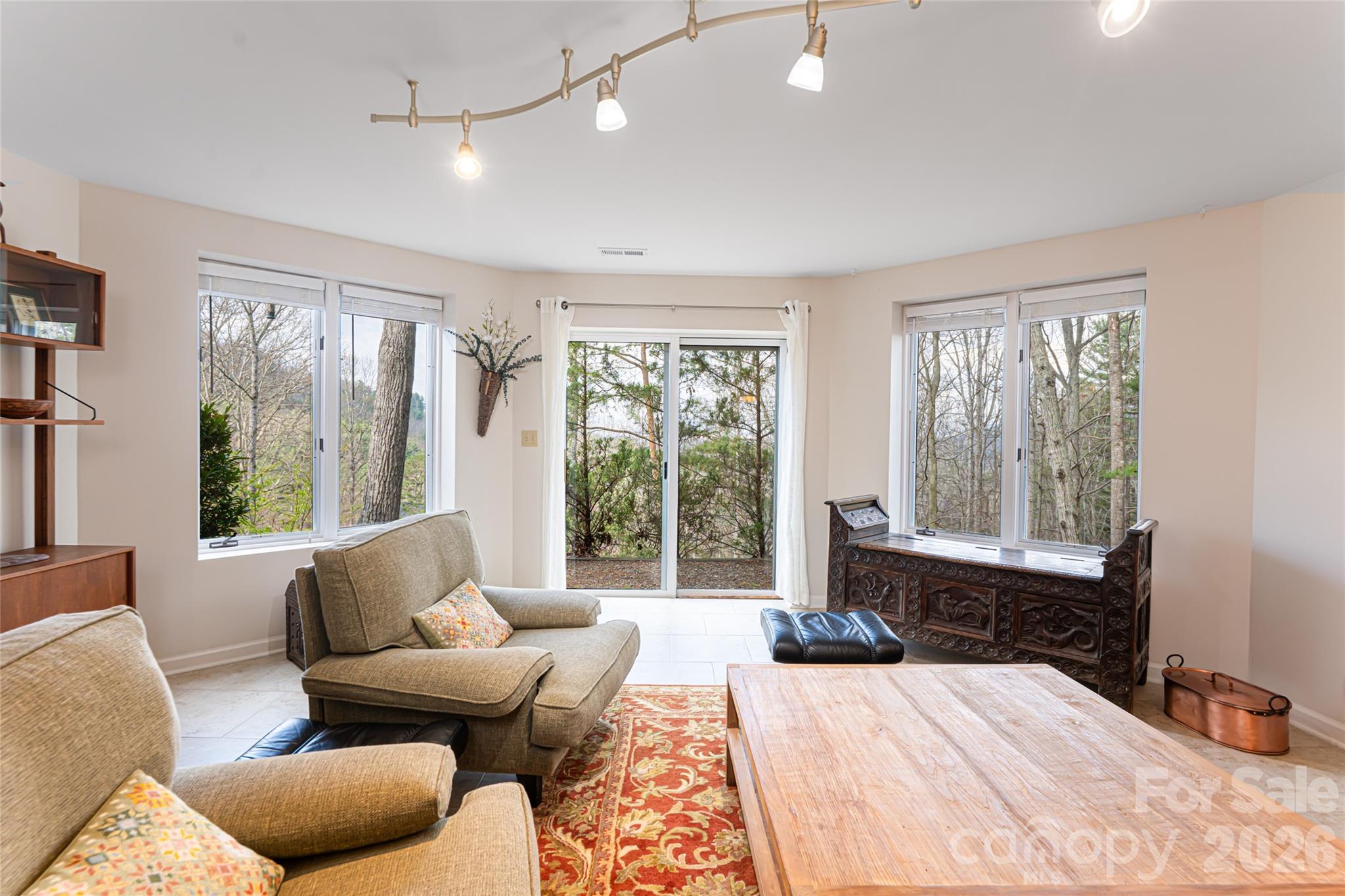 168 Skyview Circle — Asheville