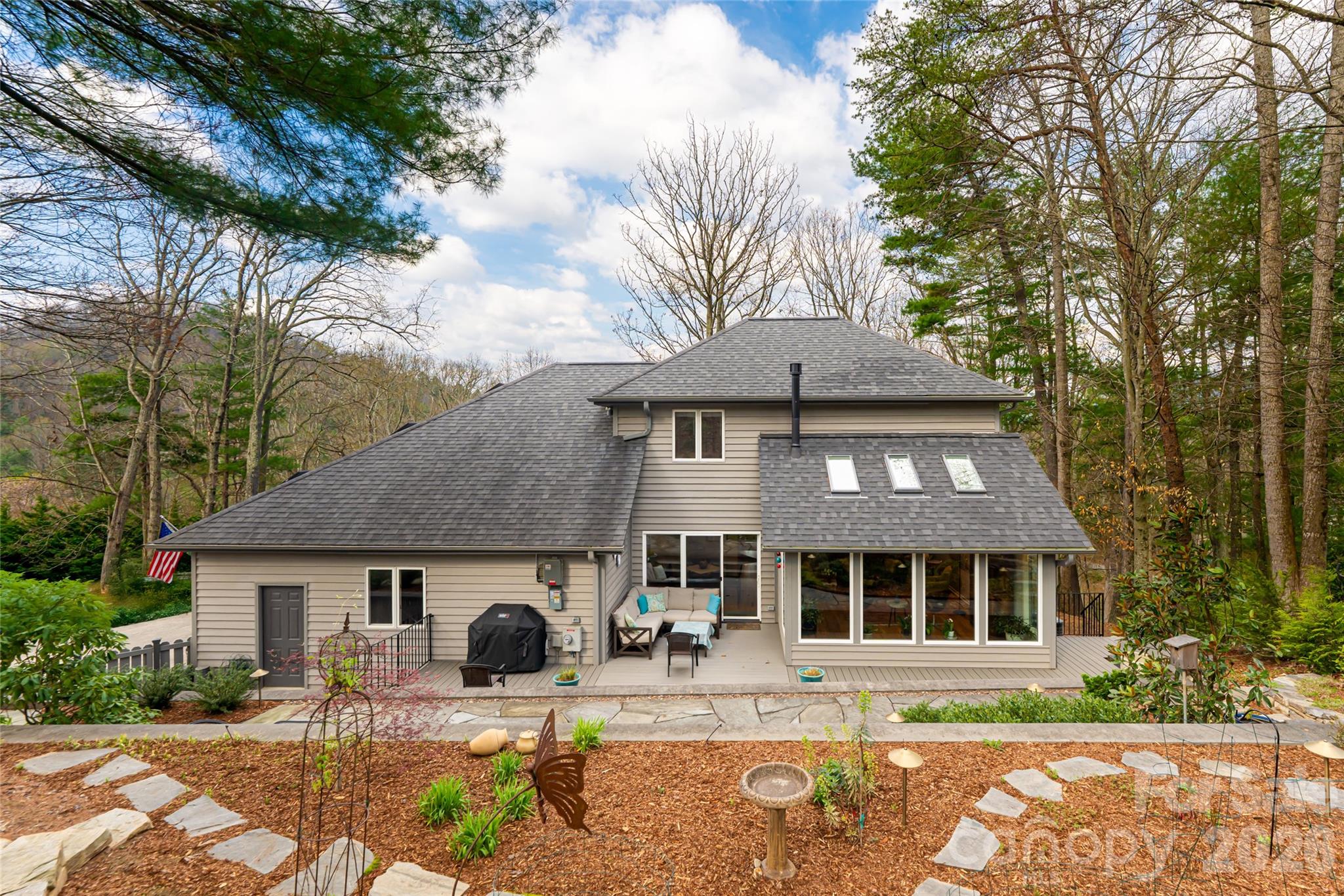 168 Skyview Circle — Asheville