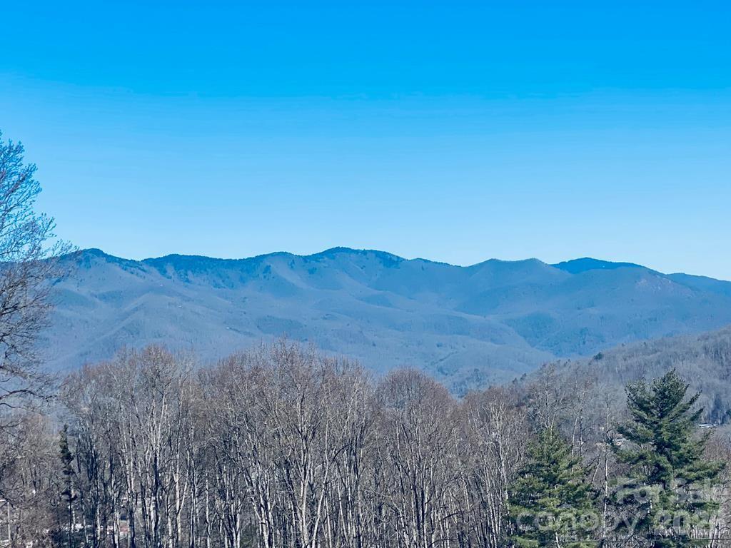 42 Nowhere Drive — Sylva