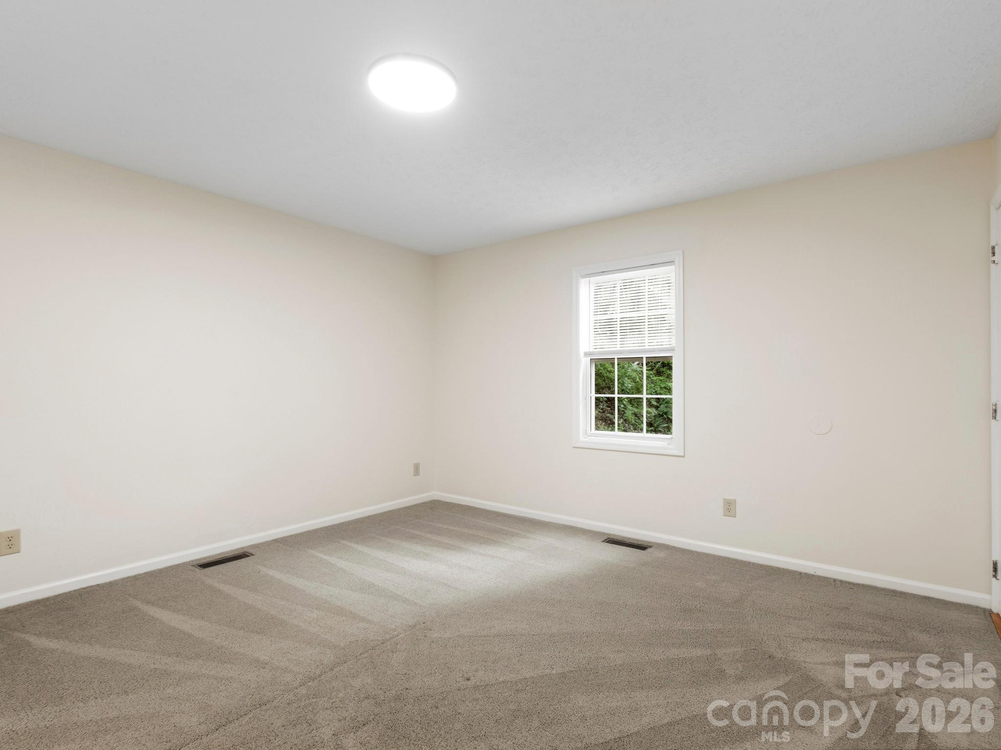 44 Leisure Mountain Road — Asheville