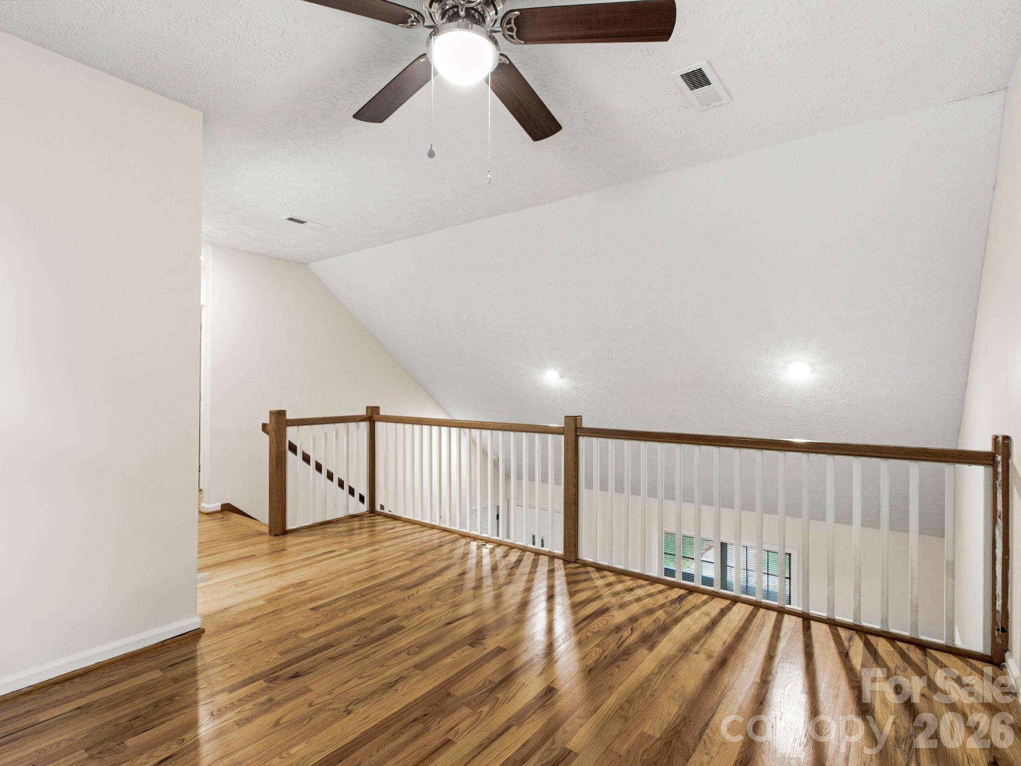 44 Leisure Mountain Road — Asheville