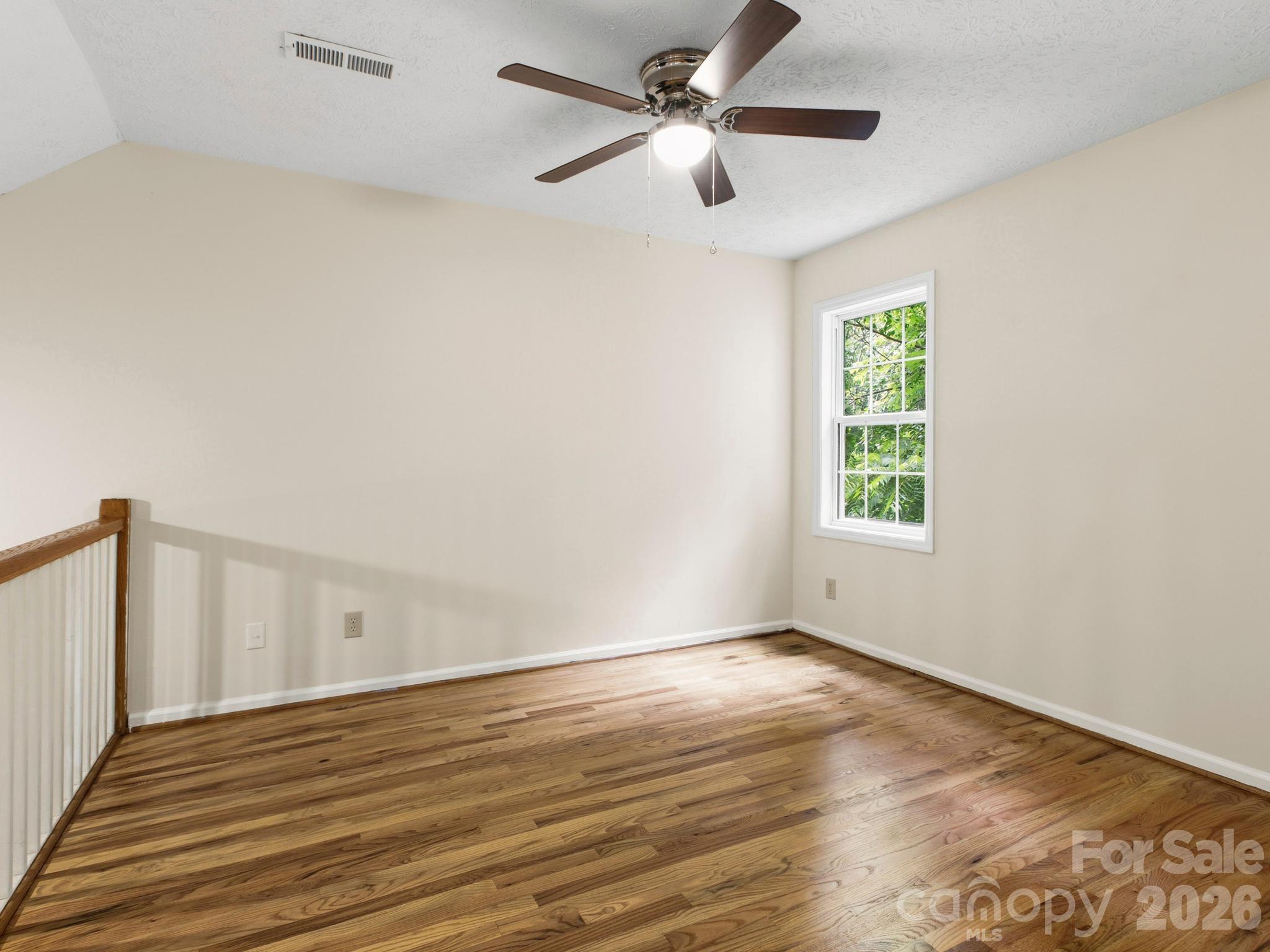 44 Leisure Mountain Road — Asheville