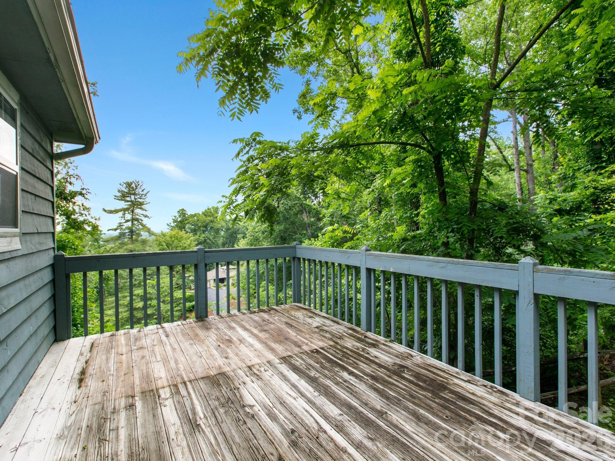 44 Leisure Mountain Road — Asheville
