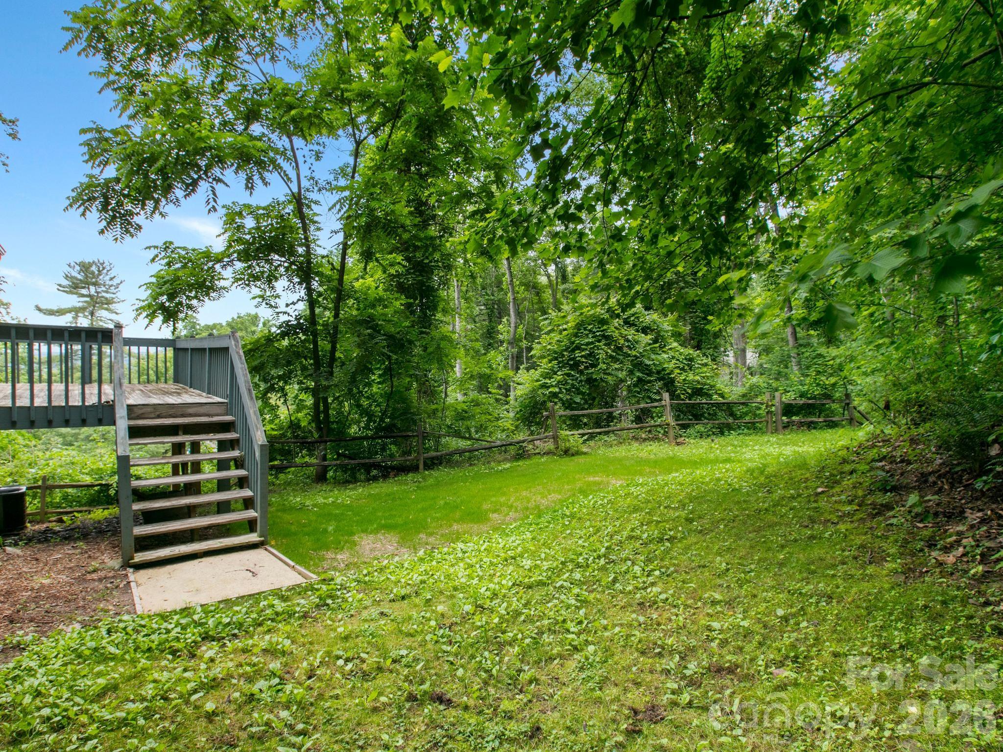 44 Leisure Mountain Road — Asheville