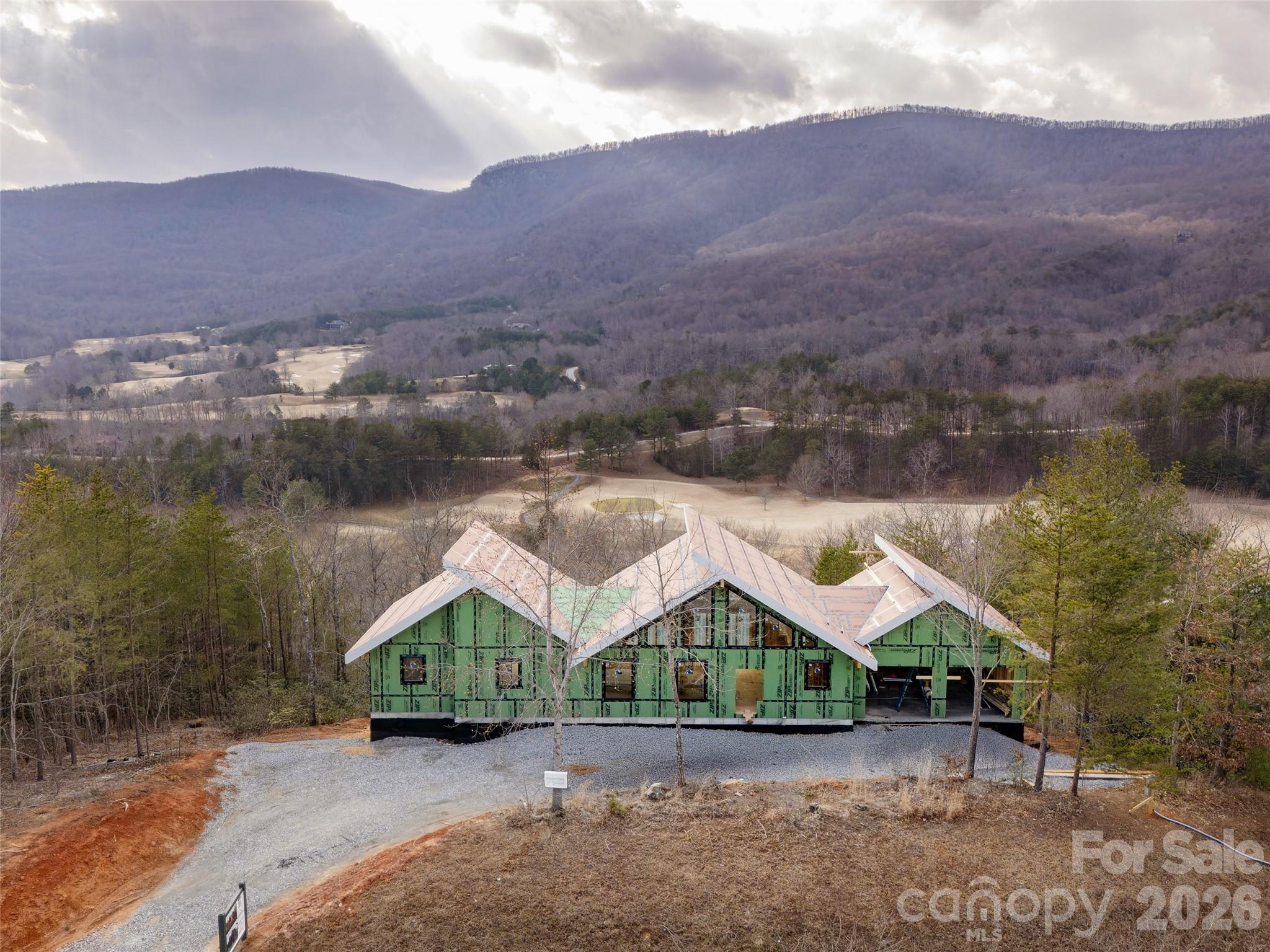 788 E Deep Gap Farm Road — Mill Spring