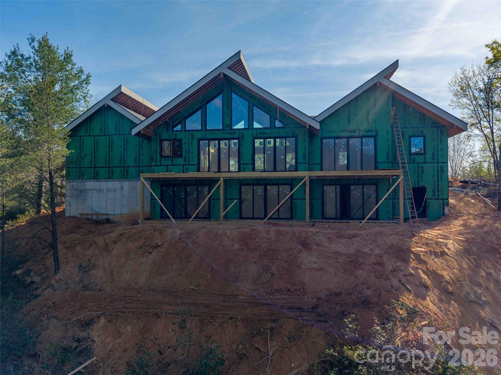 788 E Deep Gap Farm Road — Mill Spring