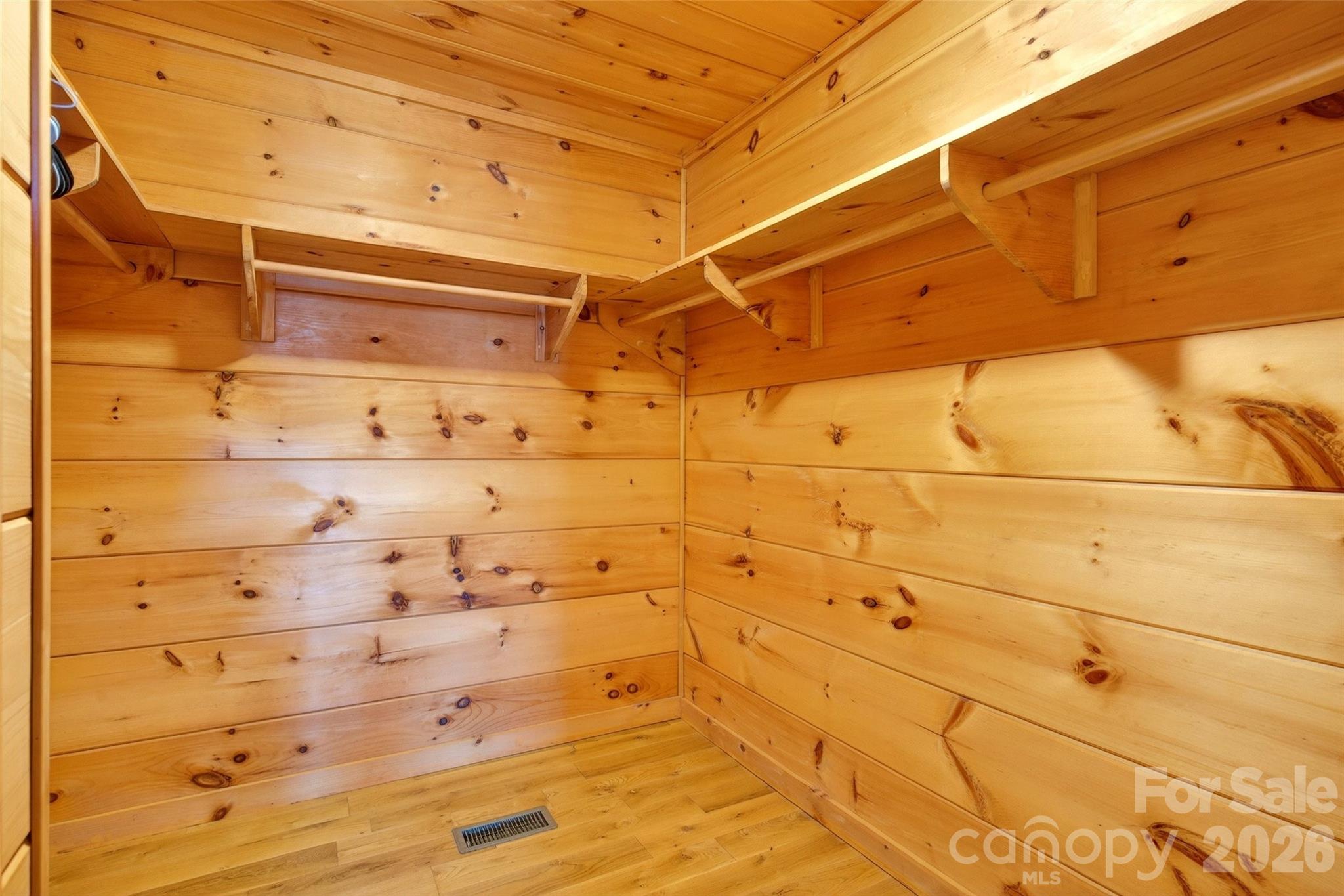 28 Outback Trail — Nebo