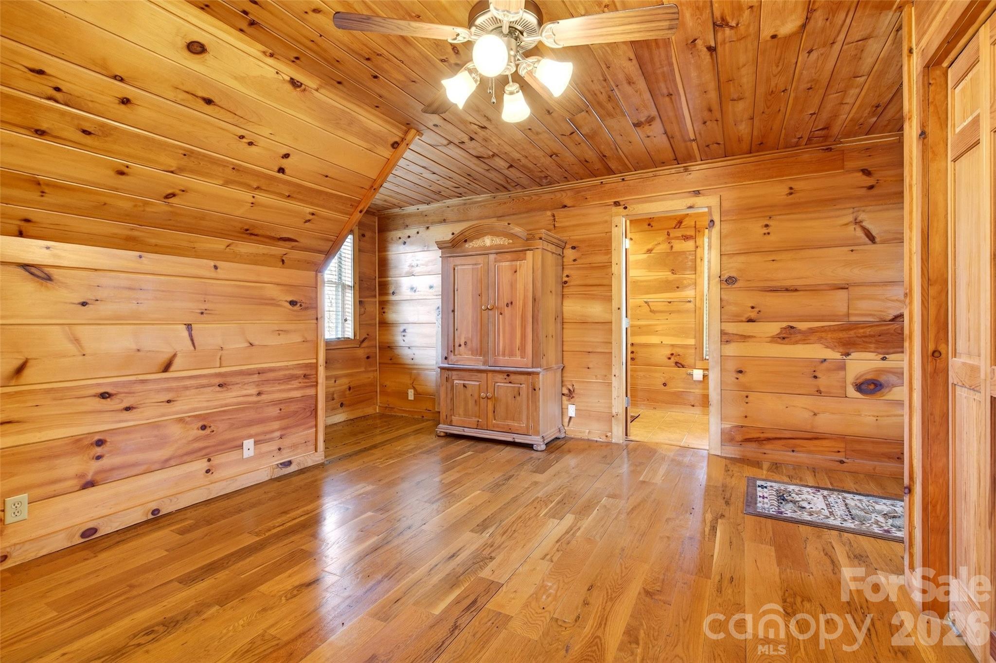 28 Outback Trail — Nebo