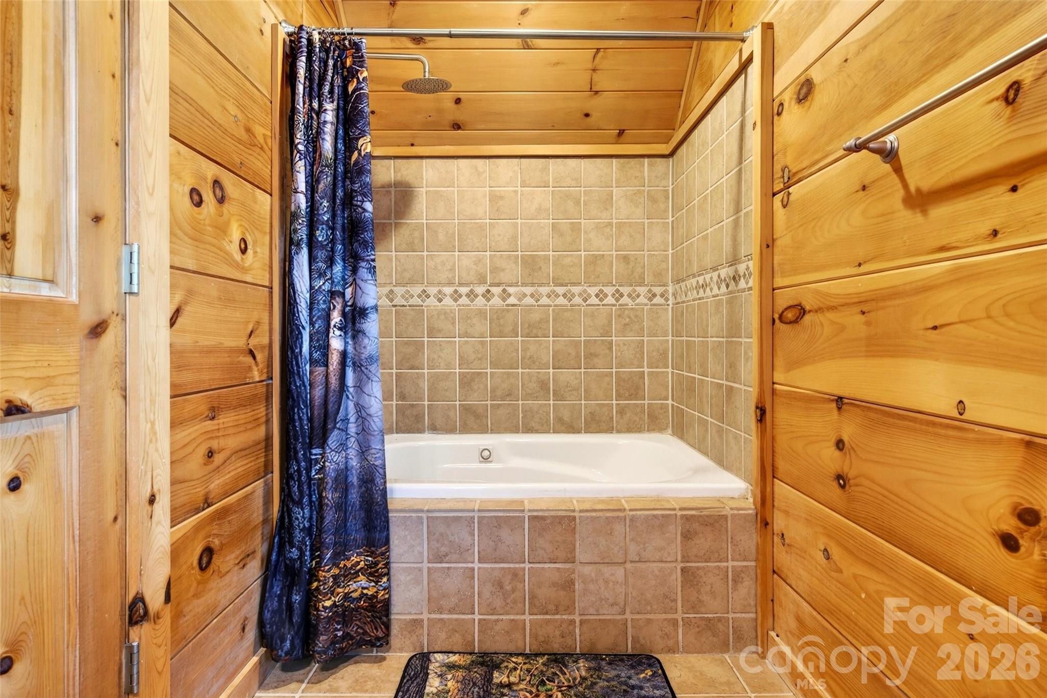 28 Outback Trail — Nebo