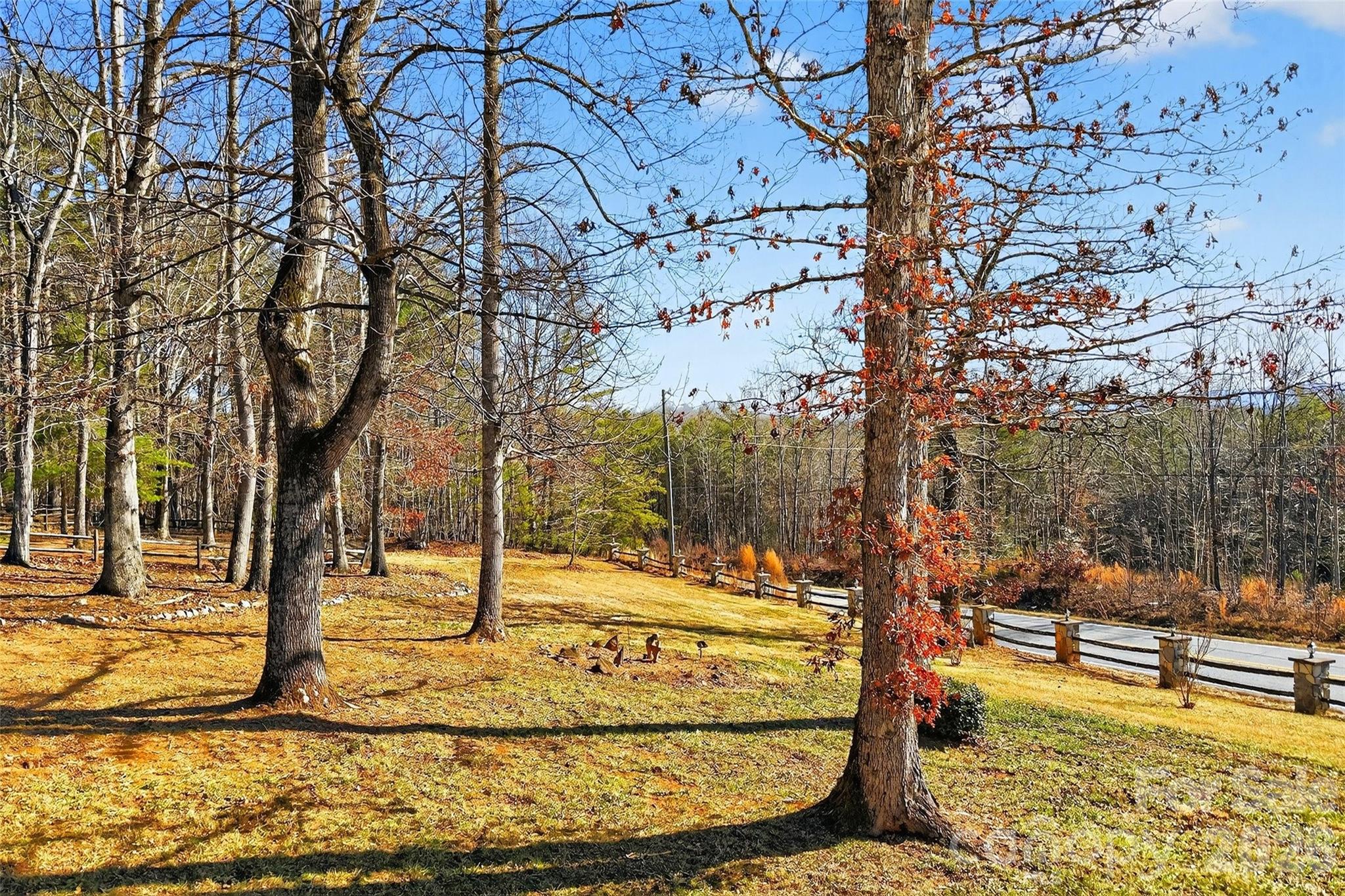28 Outback Trail — Nebo