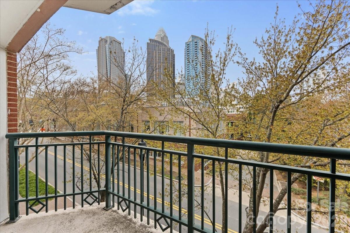 415 N Church Street #209 — Charlotte