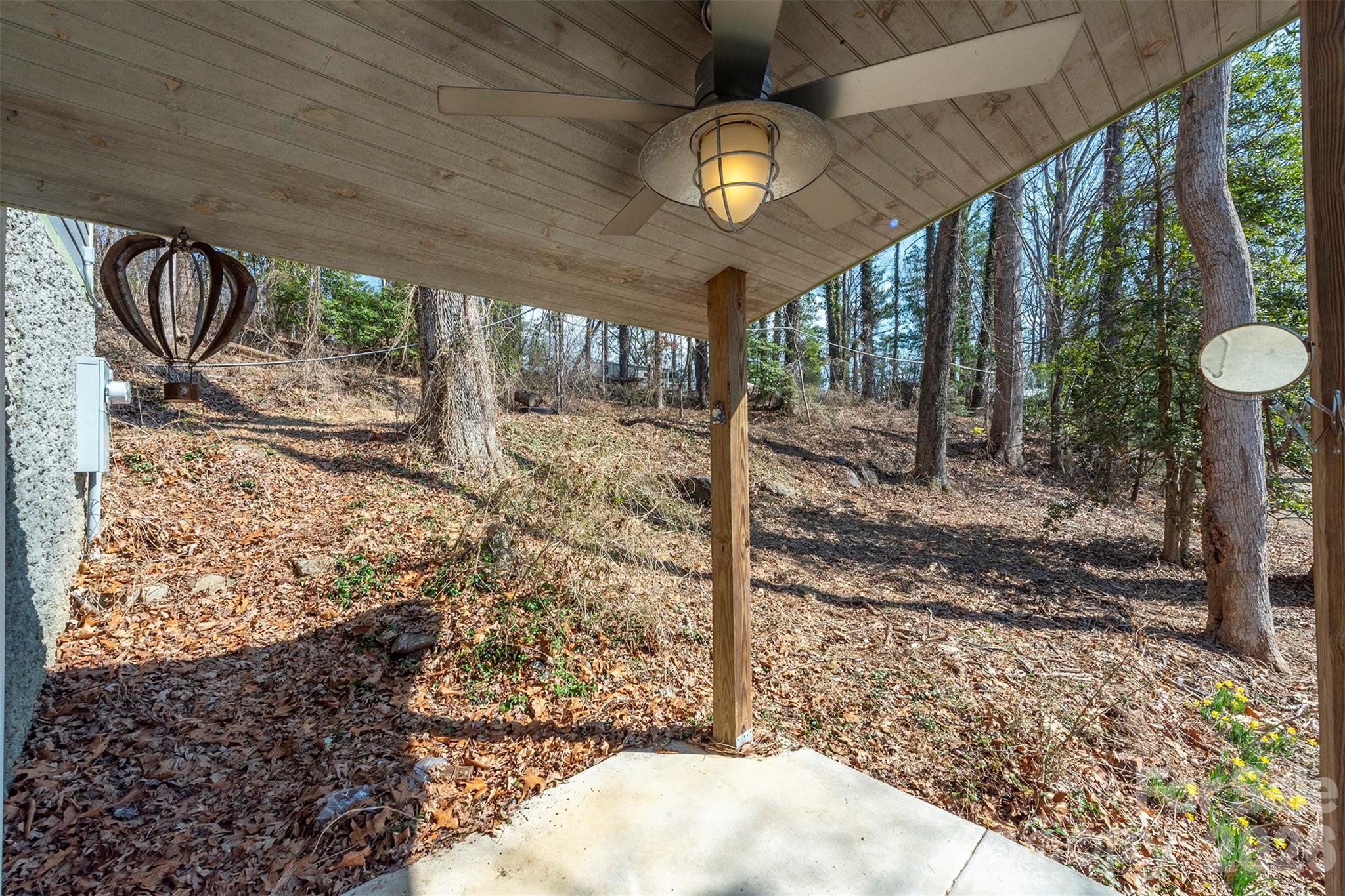 316 Oakdale Drive — Hendersonville
