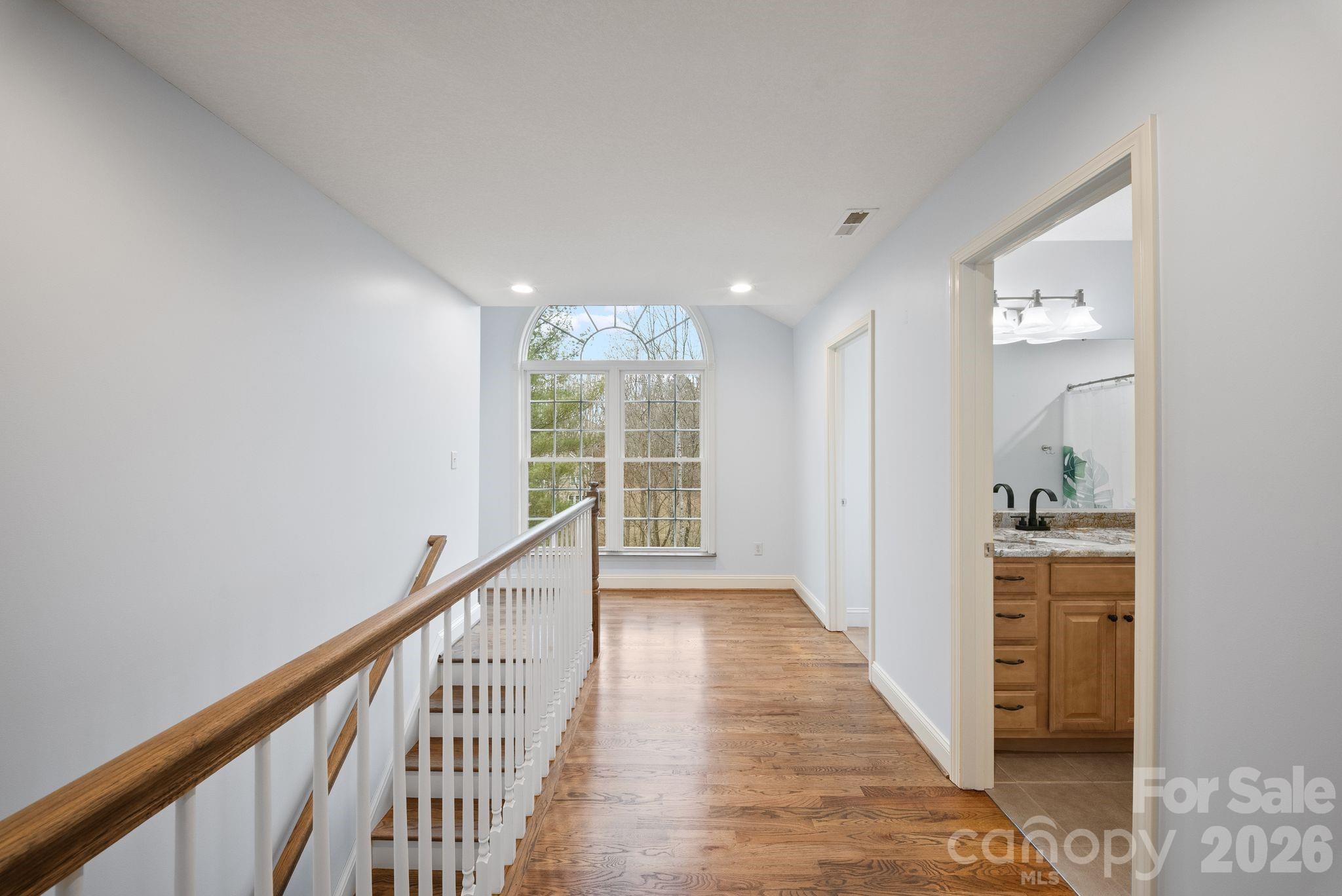 21 Hope Road — Weaverville