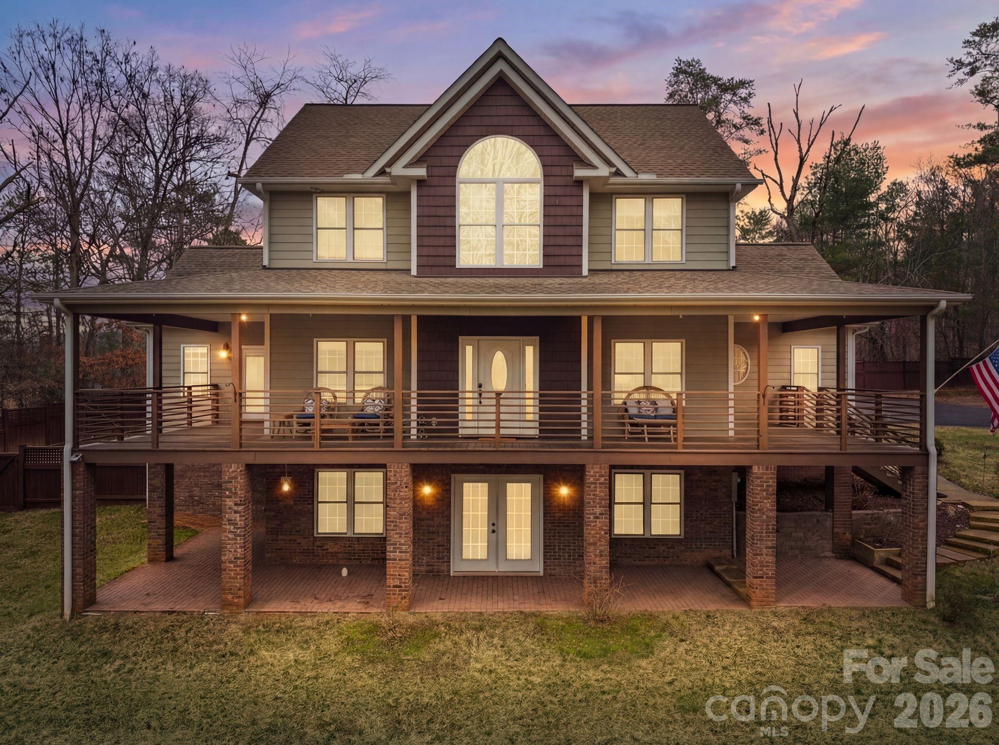 21 Hope Road — Weaverville