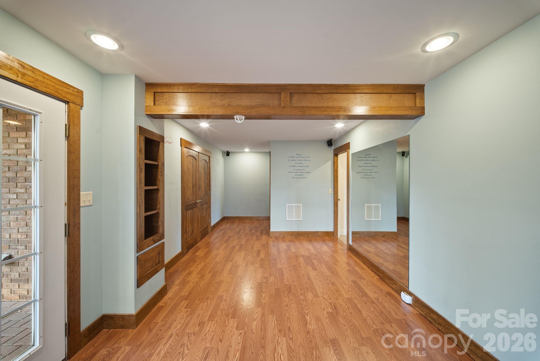 21 Hope Road — Weaverville