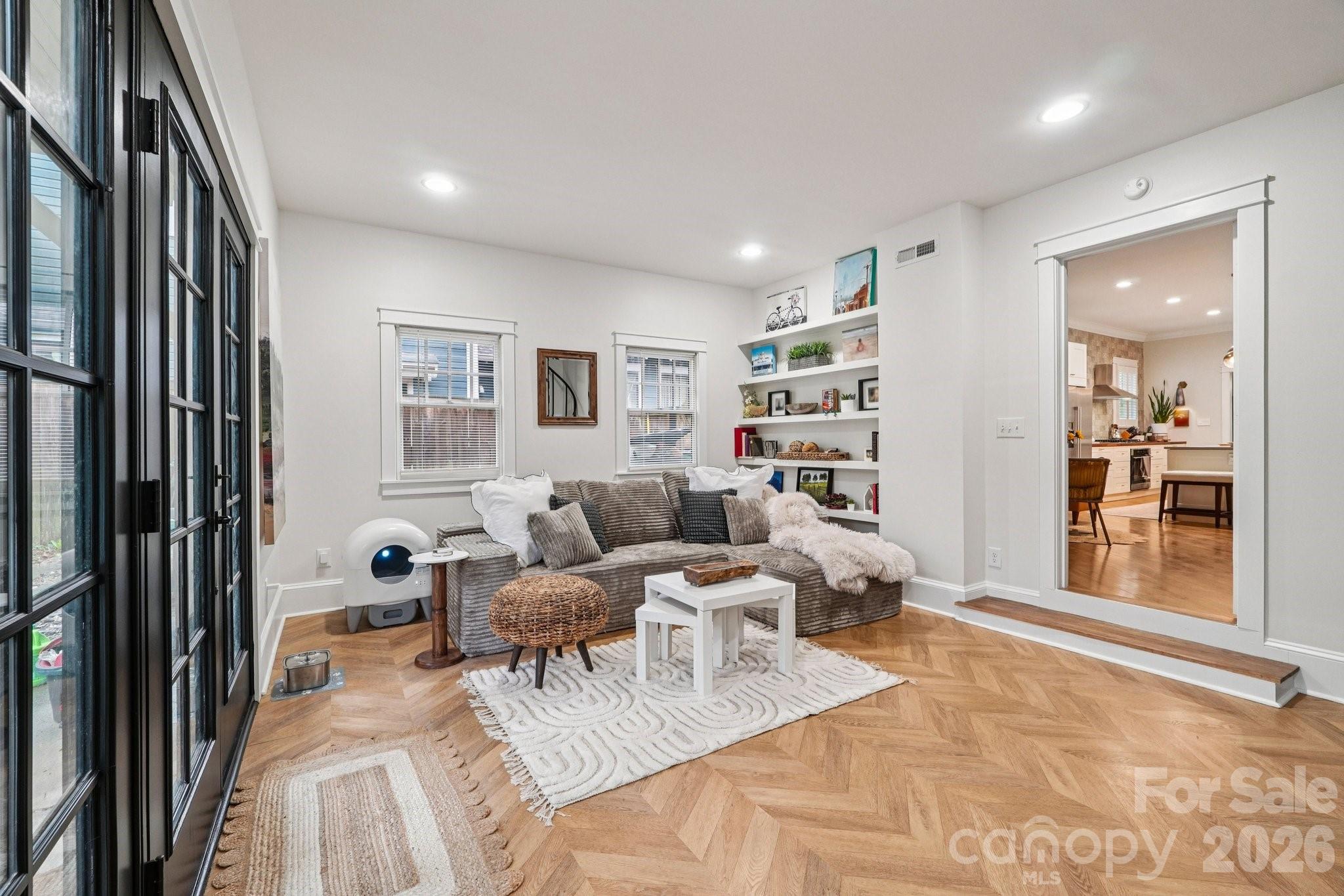 226 W Park Avenue — Charlotte