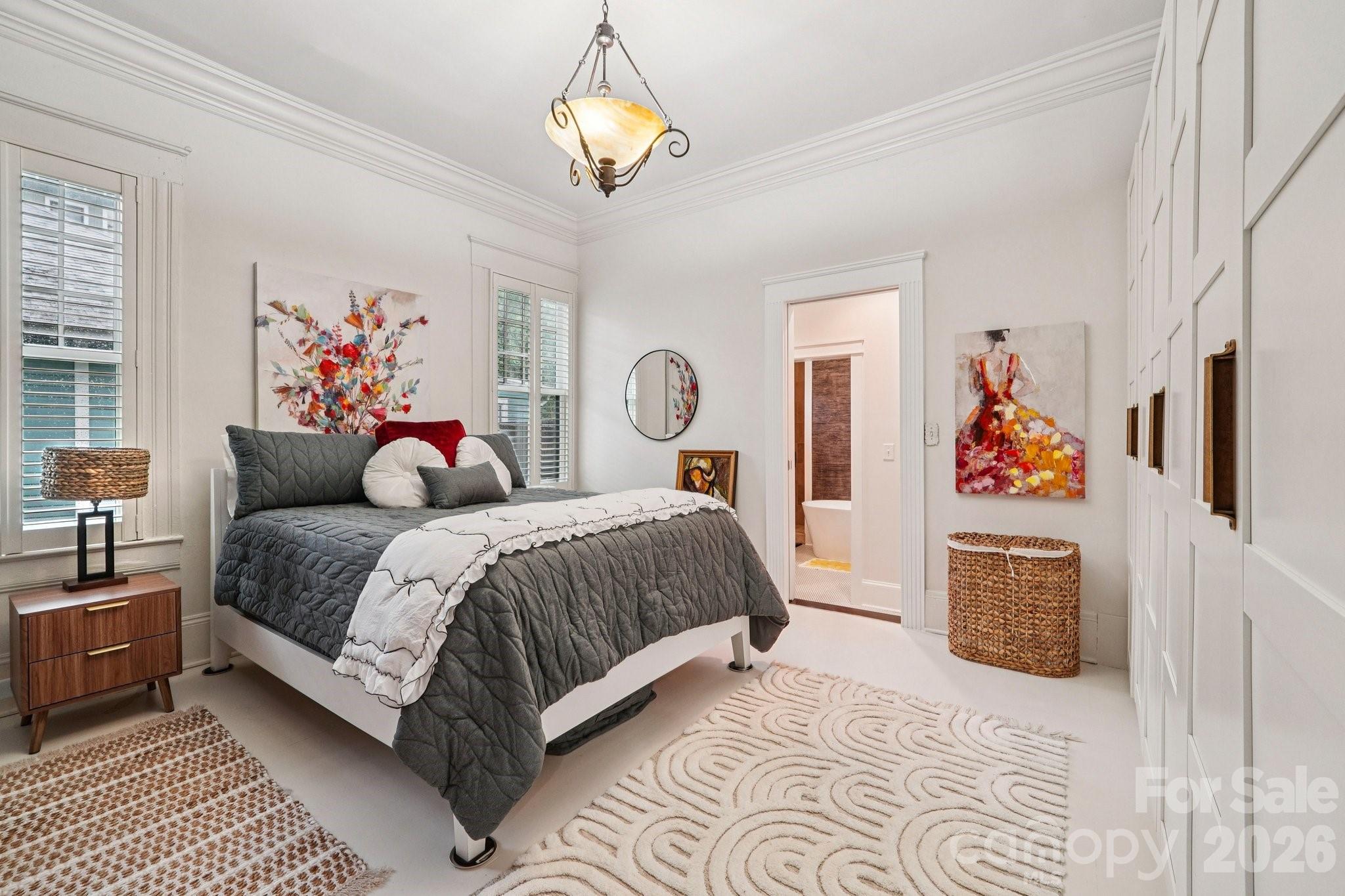 226 W Park Avenue — Charlotte