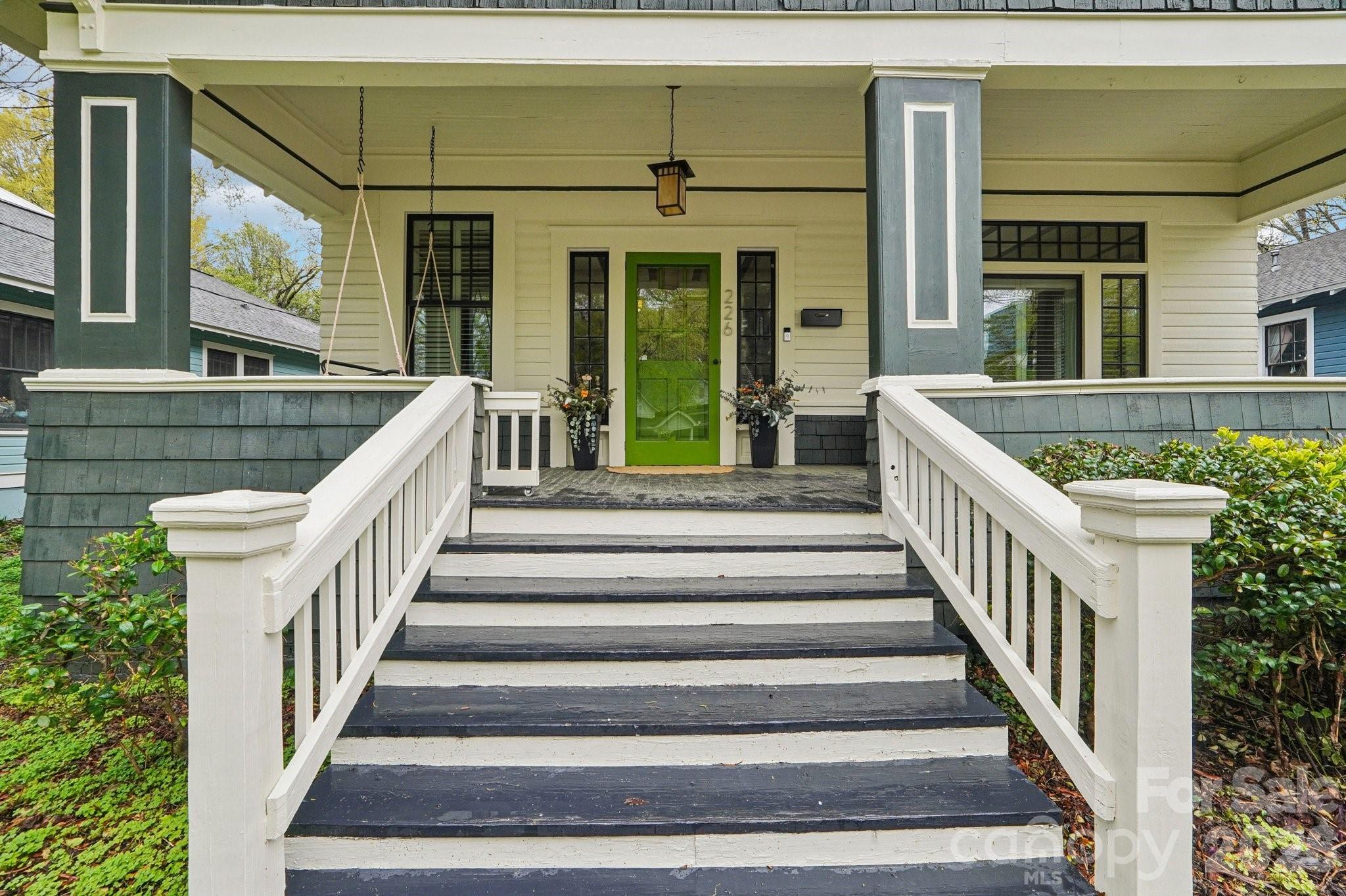 226 W Park Avenue — Charlotte
