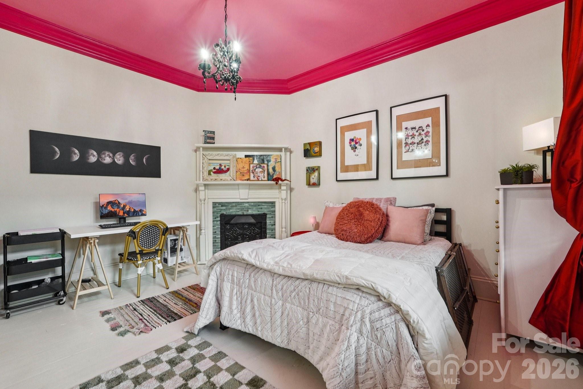 226 W Park Avenue — Charlotte