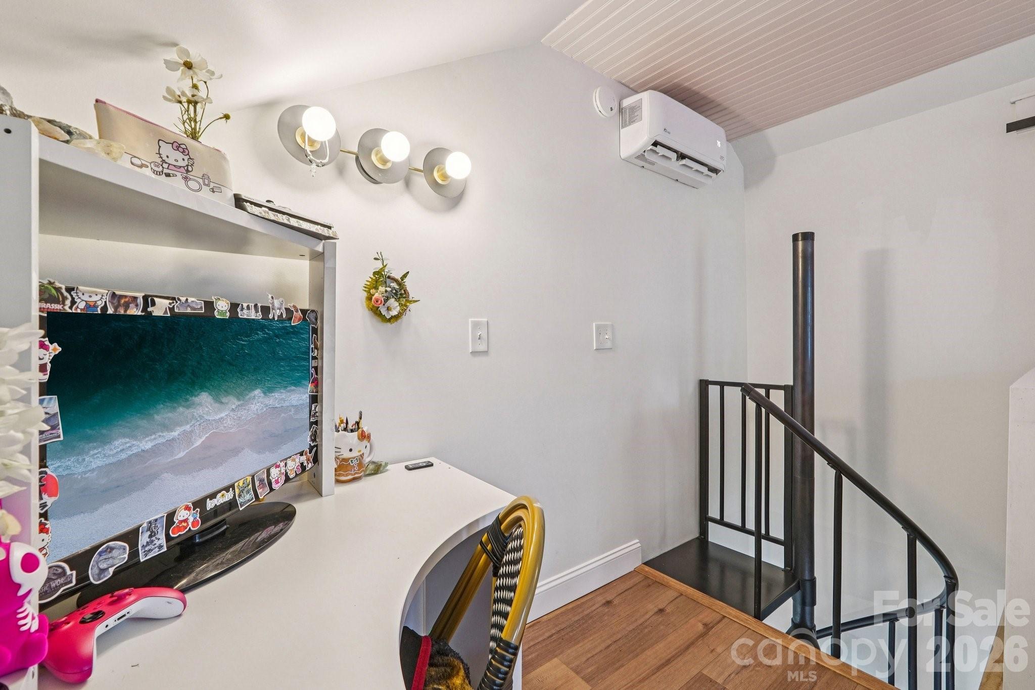 226 W Park Avenue — Charlotte
