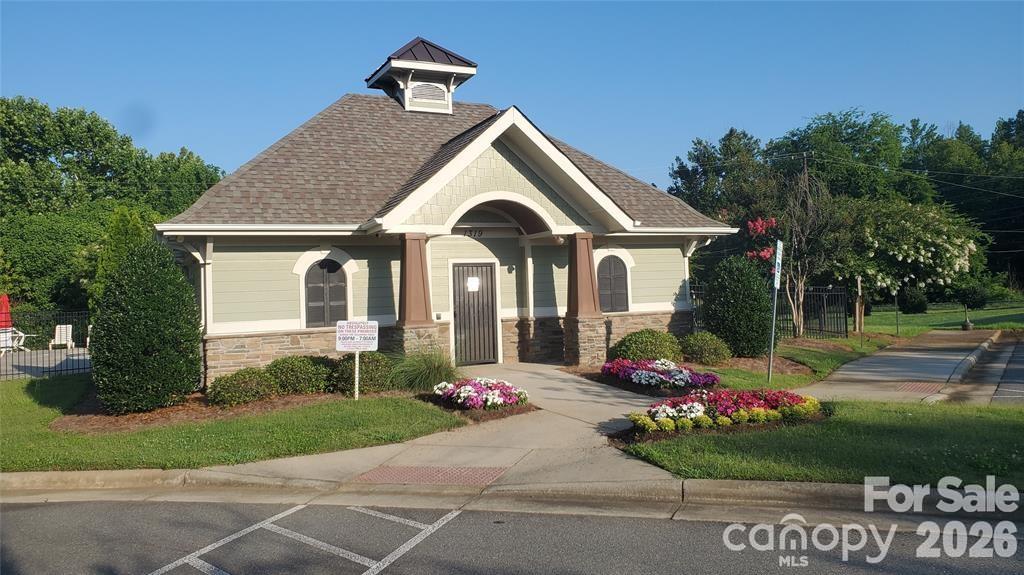 1295 Farm Branch Drive SW — Concord