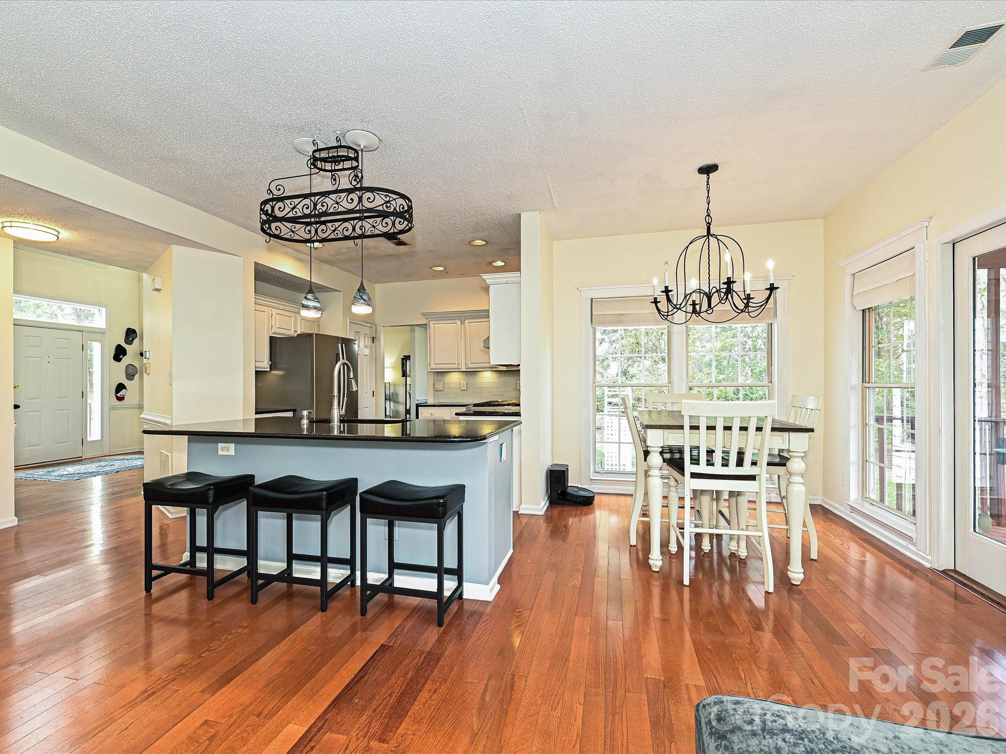 9027 Tayside Court — Huntersville