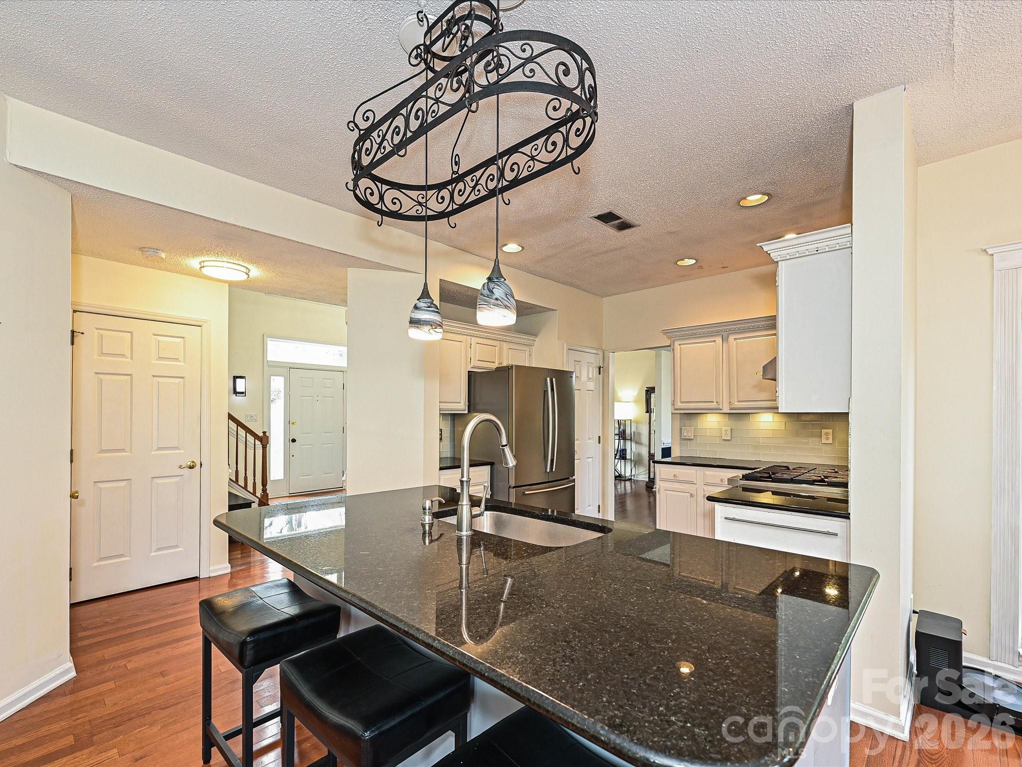 9027 Tayside Court — Huntersville
