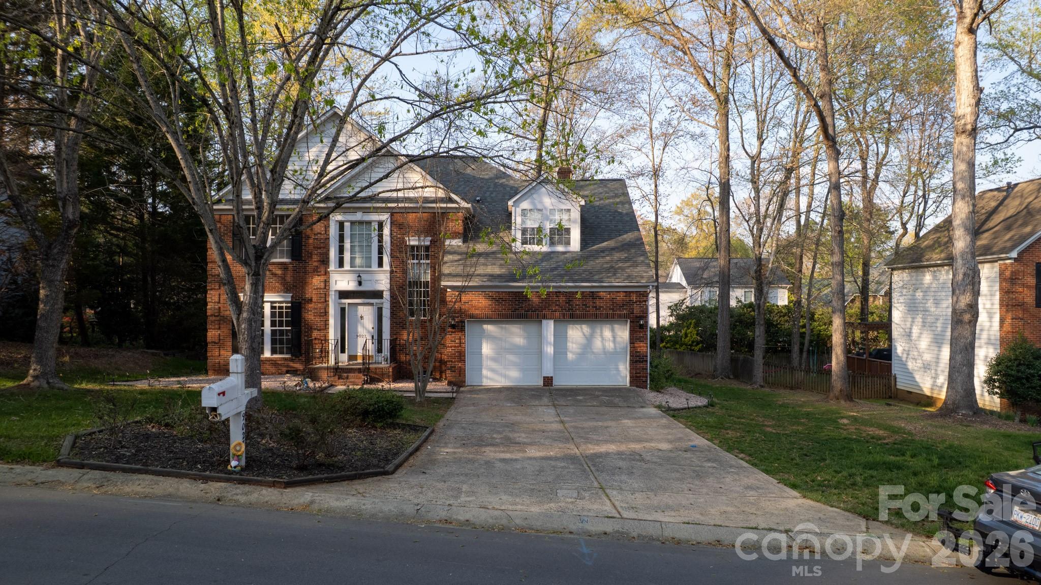9027 Tayside Court — Huntersville