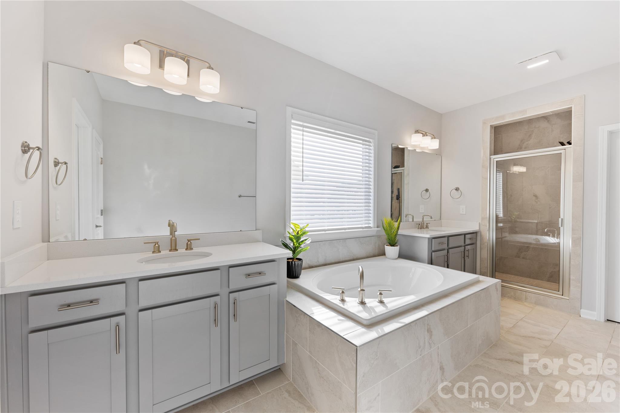 346 W Waterlynn Road — Mooresville