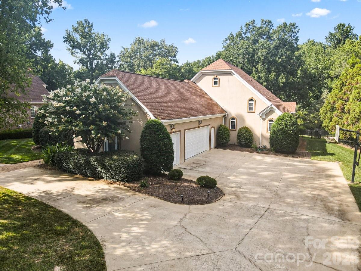 1111 Real Quiet Lane — Waxhaw
